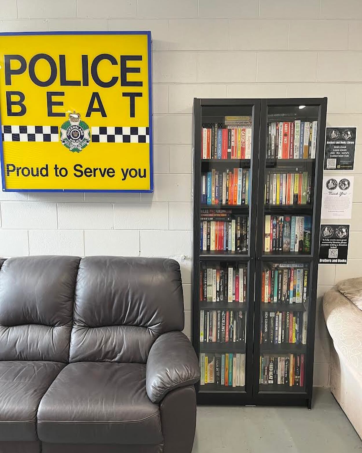 👮‍♀️NEW POLICE COMMUNITY LIBRARY 📚... - Brothers and Books