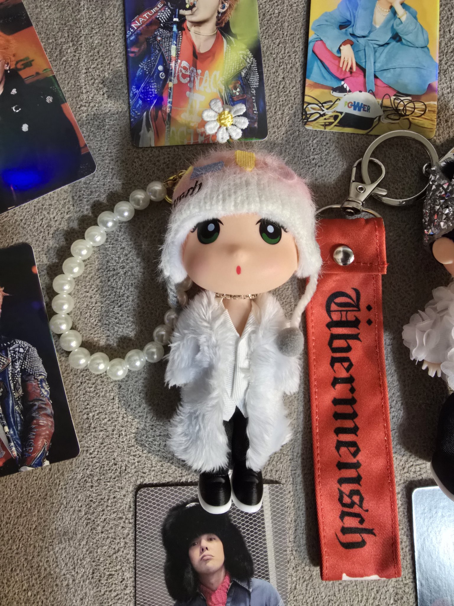 G-Dragon merchandise collection and new keychain