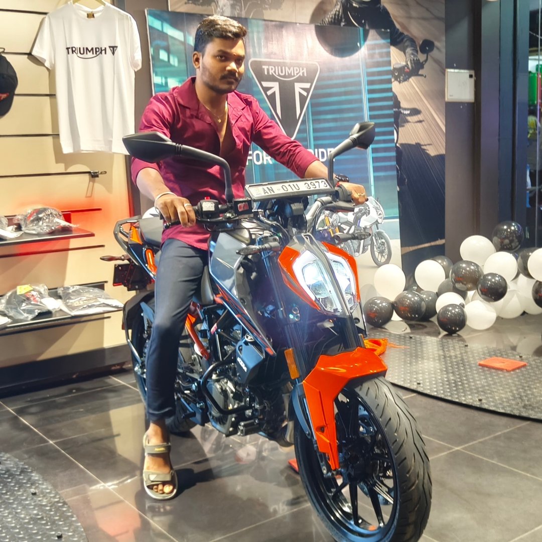 Dukey🚀 ️... . . . . . . . . | Rohan Lakra