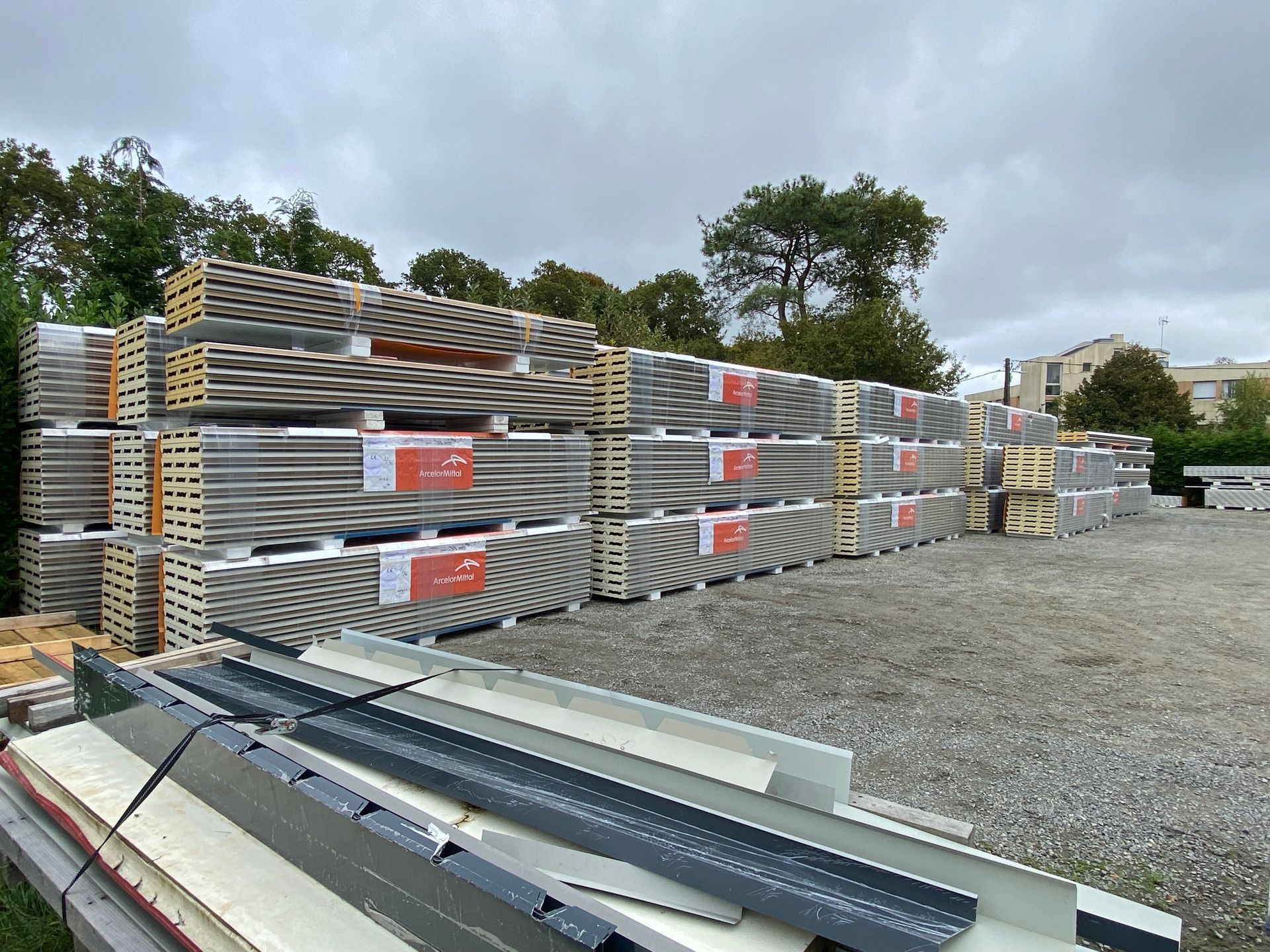 Paneltor UHPC - 🇬🇧 PANELTOR® combines textures in its standard 3100 ...