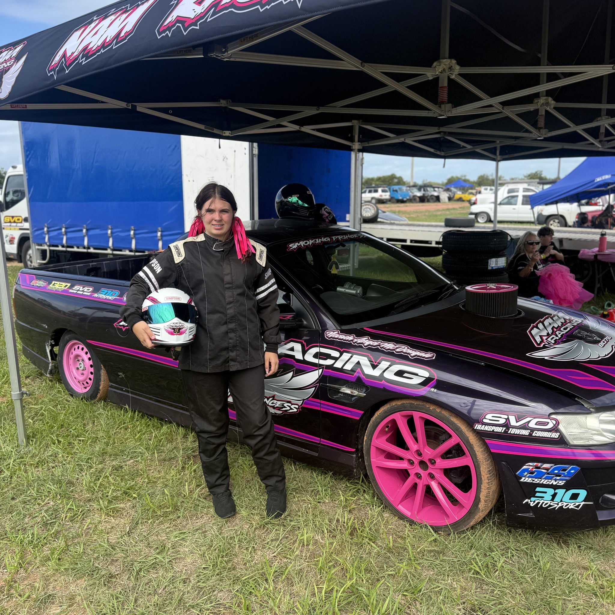 Skid for Cody was crazy experience first time skids with 20 odd cars ...