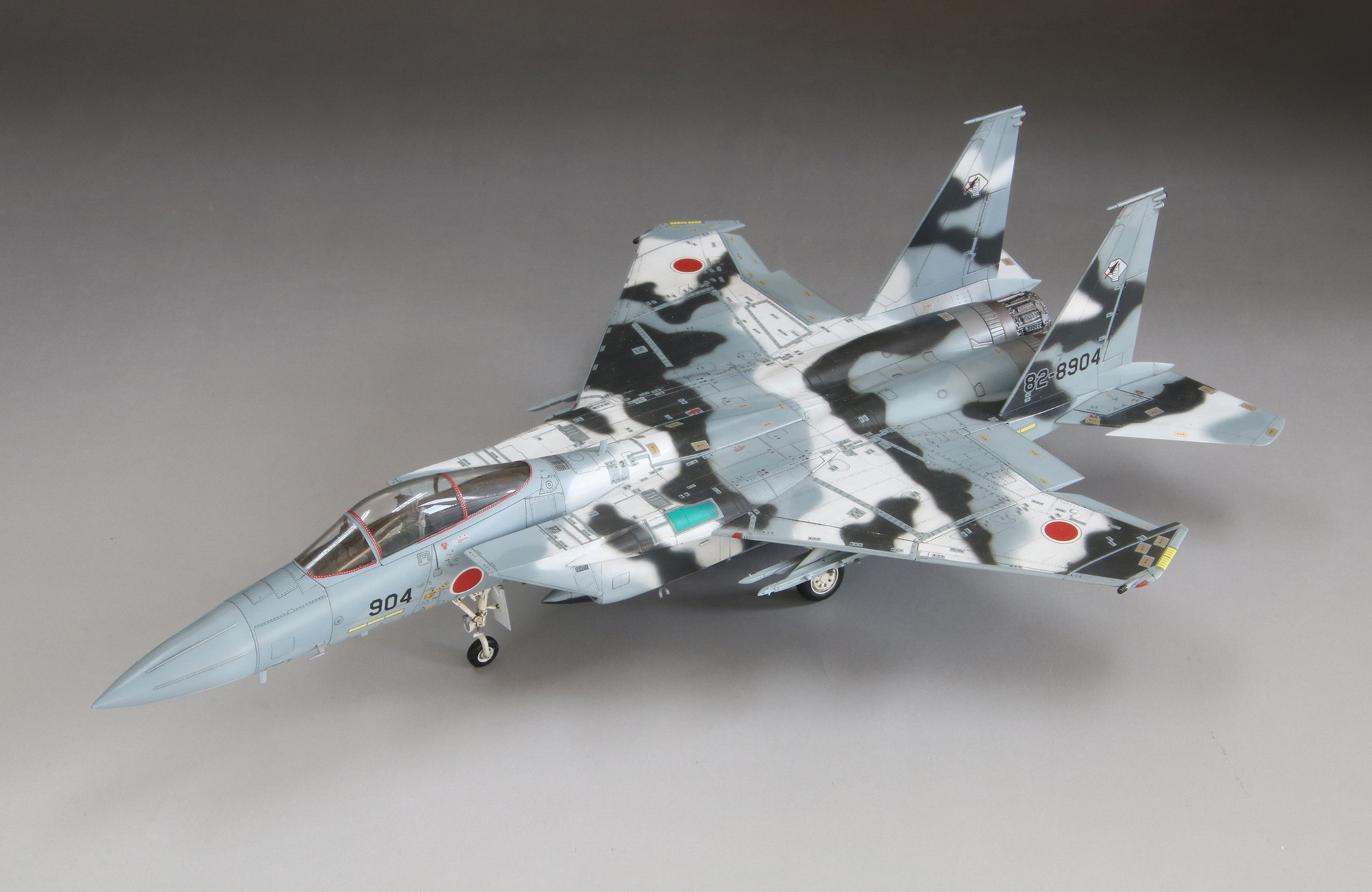 新製品 サイトに完成品画像UP！ 1/72航空自衛隊F-15Jアグレッサー[904
