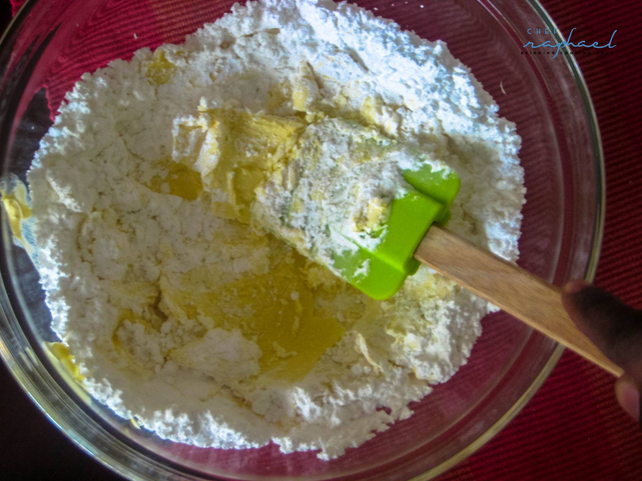 Chef Raphael - Once you have baked your cake, finish it up... | Facebook