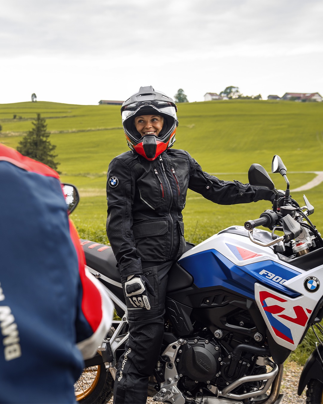 Off-road ready when you need it most🌲 The GS Rallye GTX Suit is