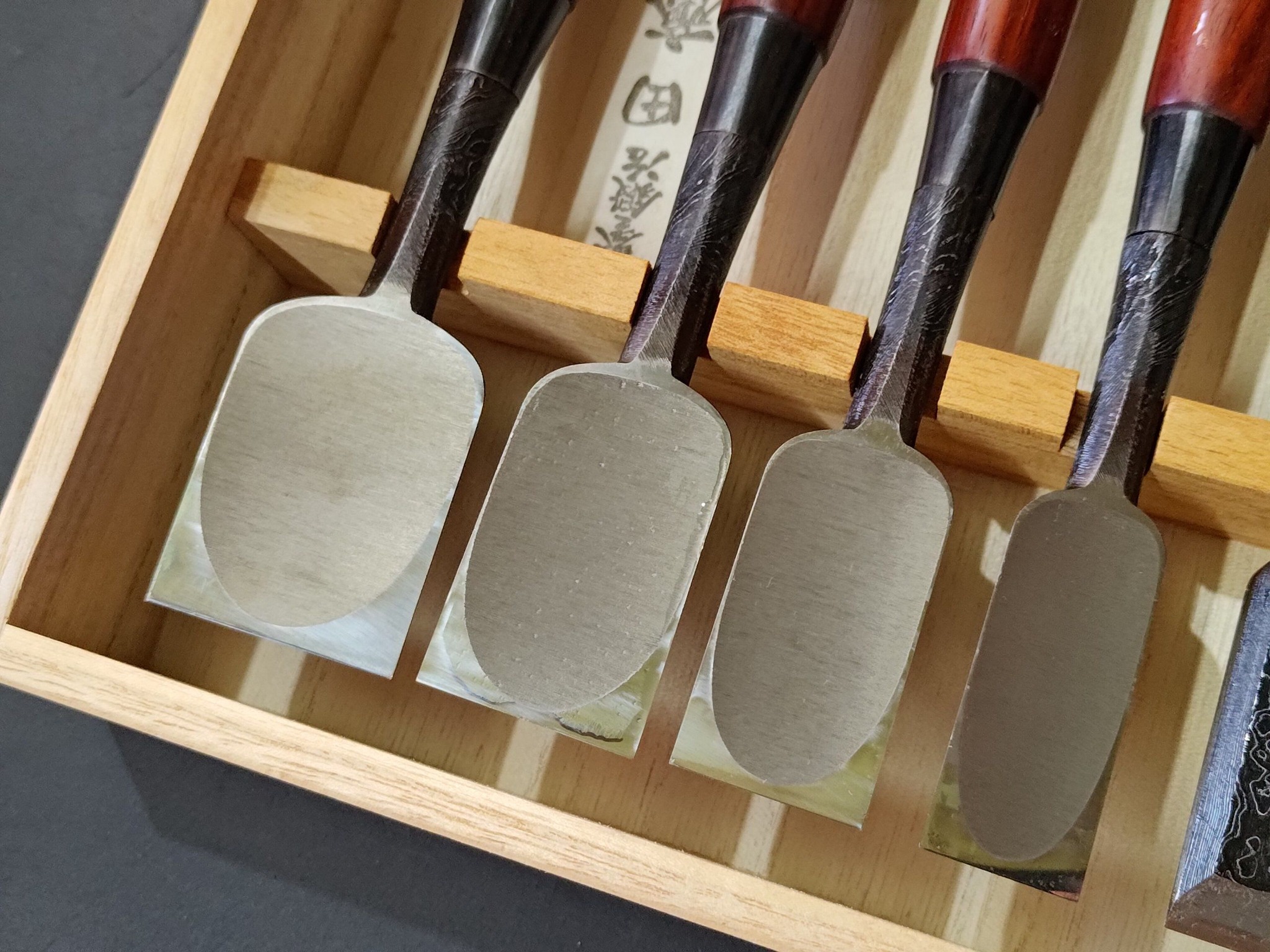 田斎追入鑿、木目10本組