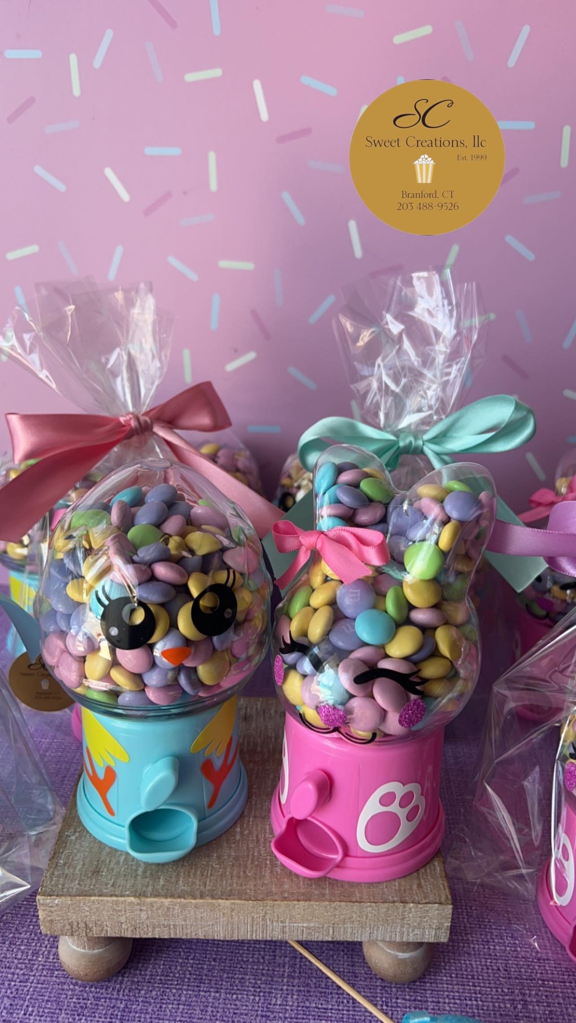 M&M's Beach Fun Dispenser All For Fun Dispenser | M&M'S | M&M'S