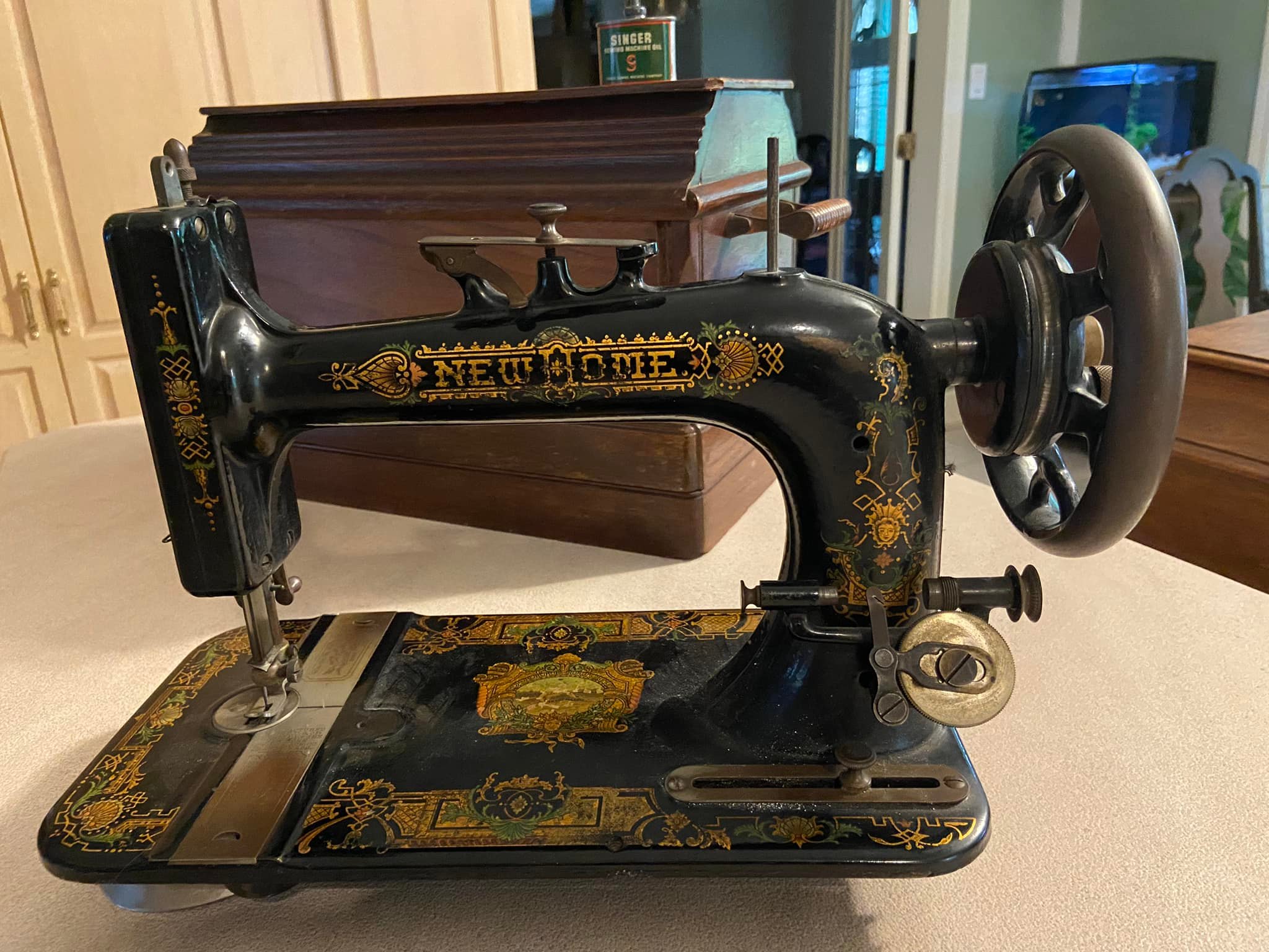 What decade was New Home electric sewing machine manufactured?