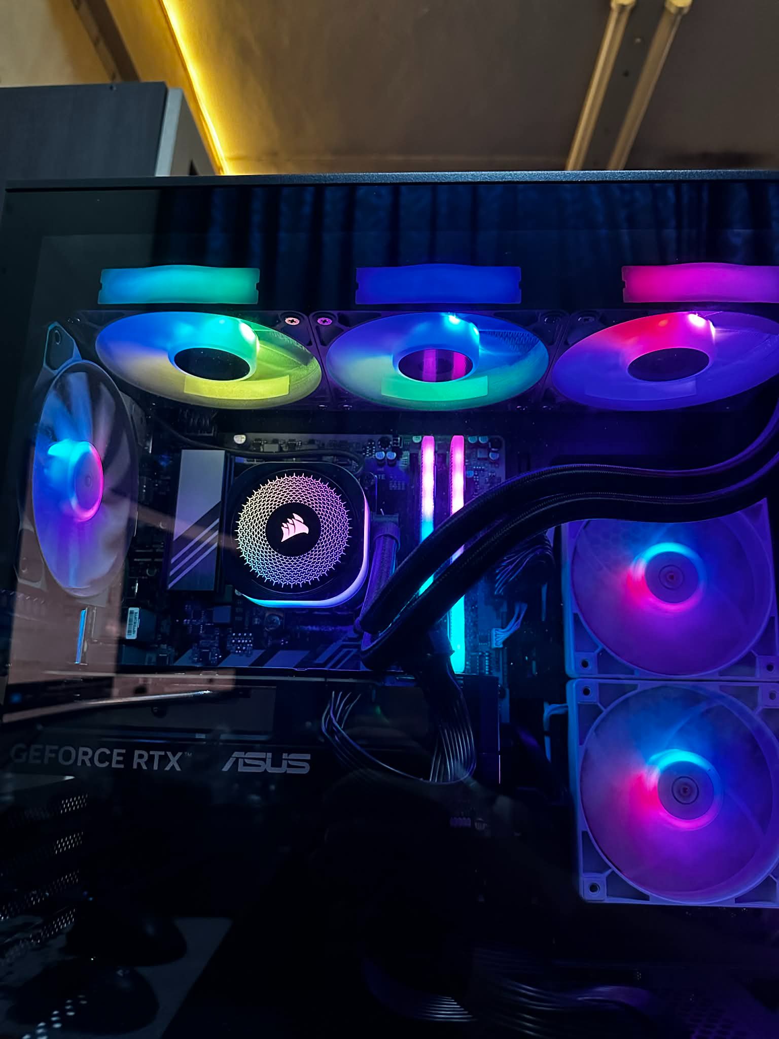 R7 9800X3D + RTX 5060TI 8GB + Ram 32 Bus 6000 - Computer Cases ...