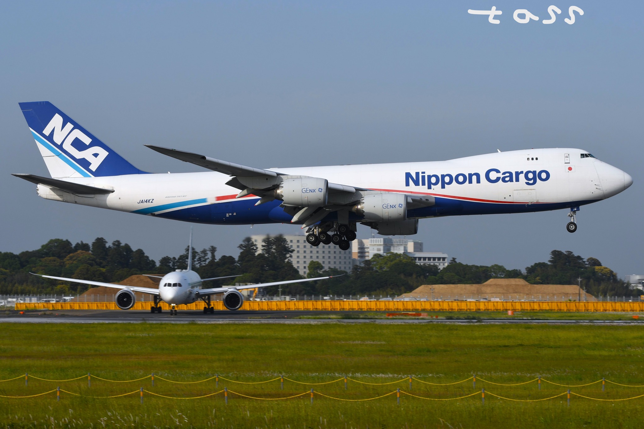 Nippon Cargo Airlines JA17KZ departing LAX 28-11-2025 with come