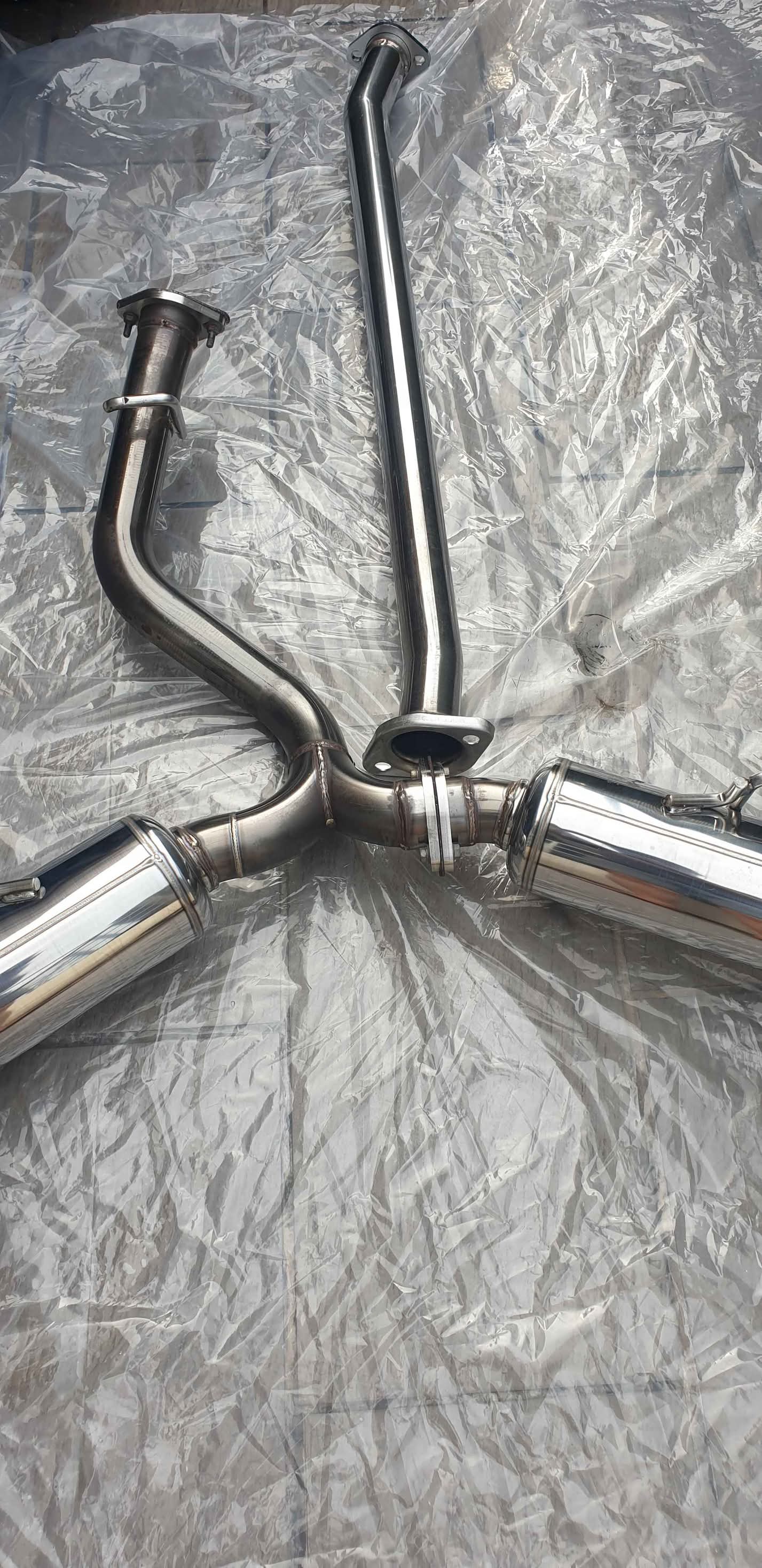 The Rosso Modello Colbasso Zeek Ti exhaust muffler system has been 