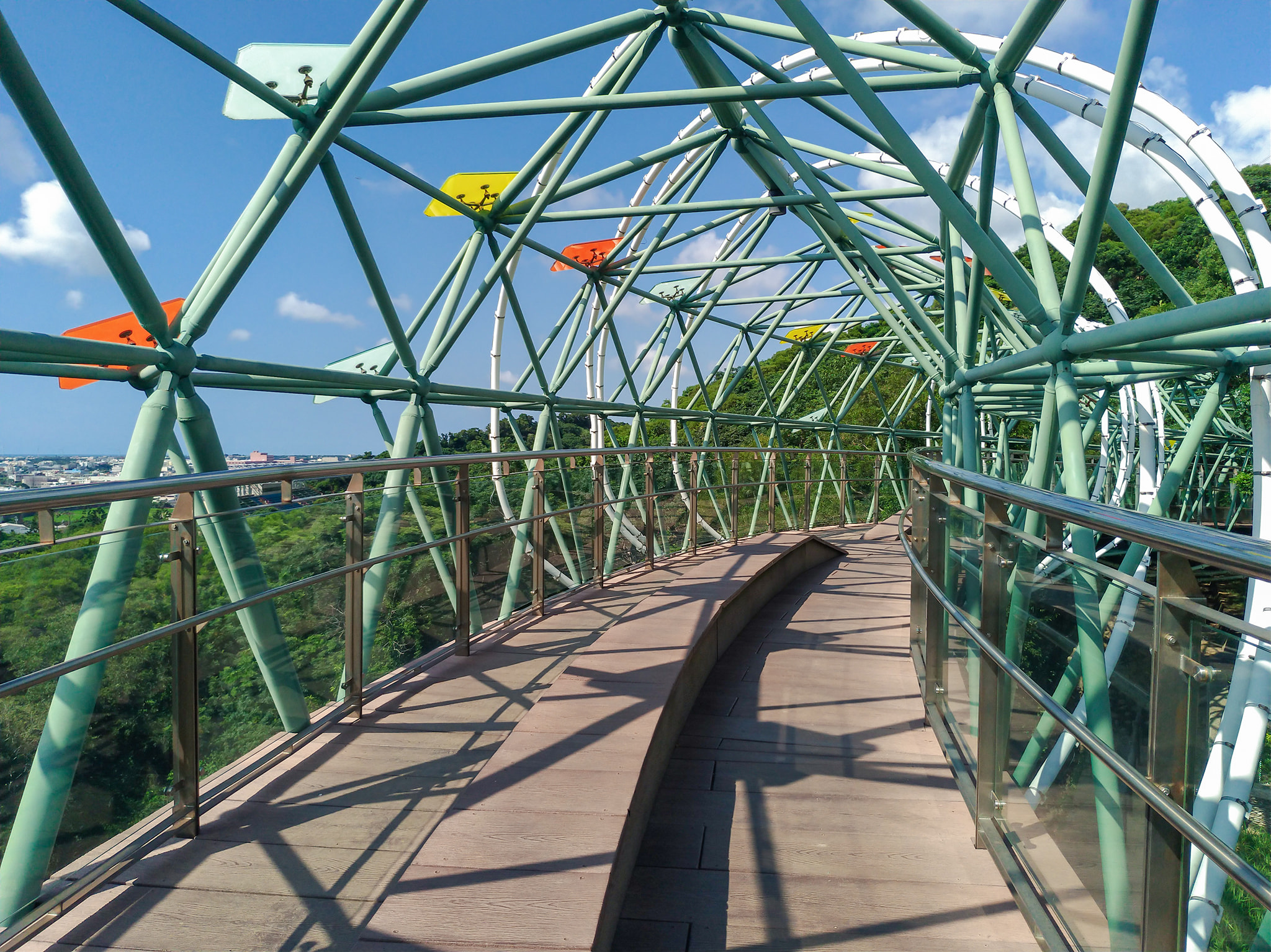 瘋老大旅行中 - #鰲峰山觀景台 📍台中市清水區鰲海路70號... | Facebook