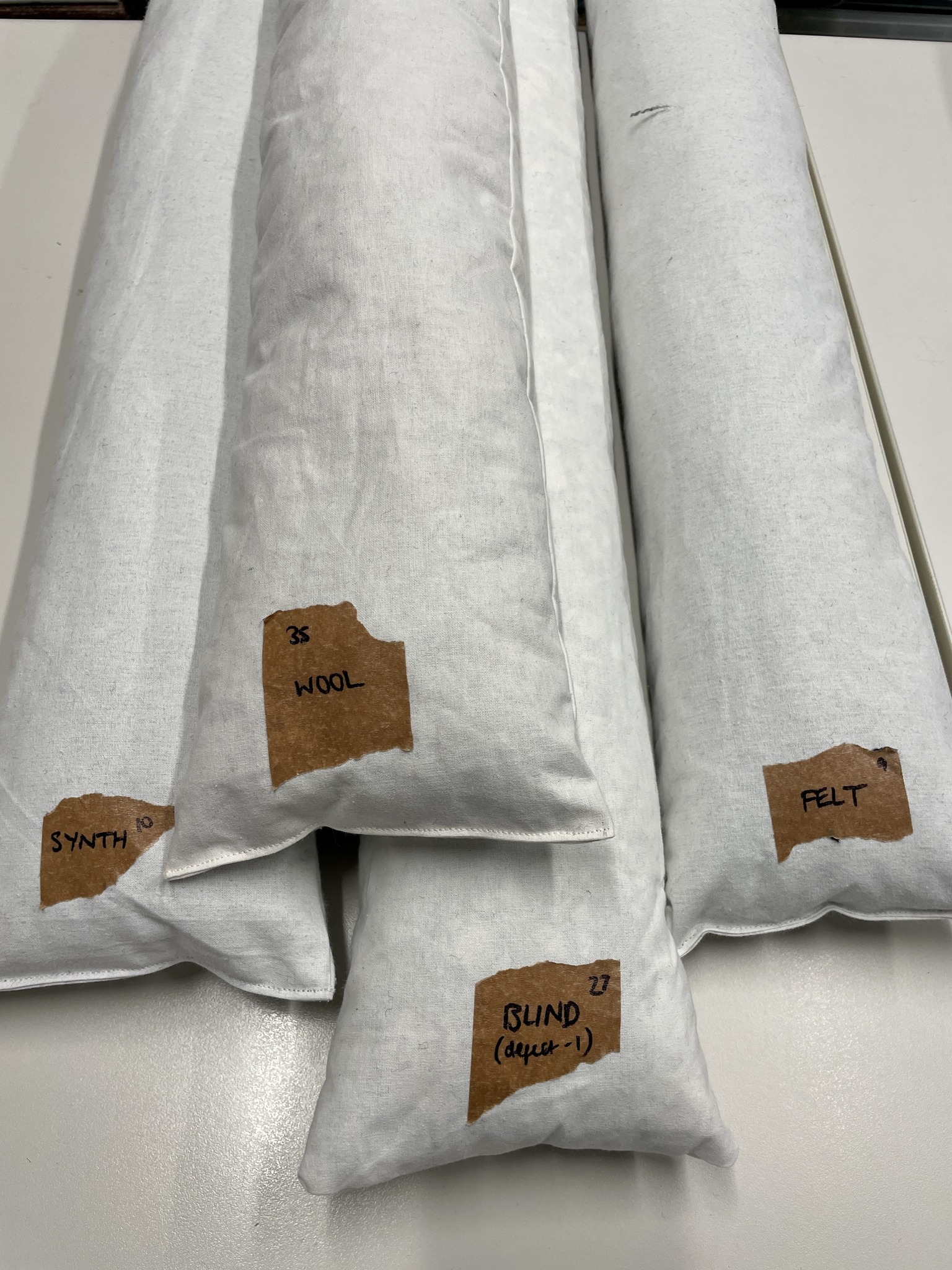 Jouer » Sara Finchley × Anne Valerie Dupond Aged linen cloth