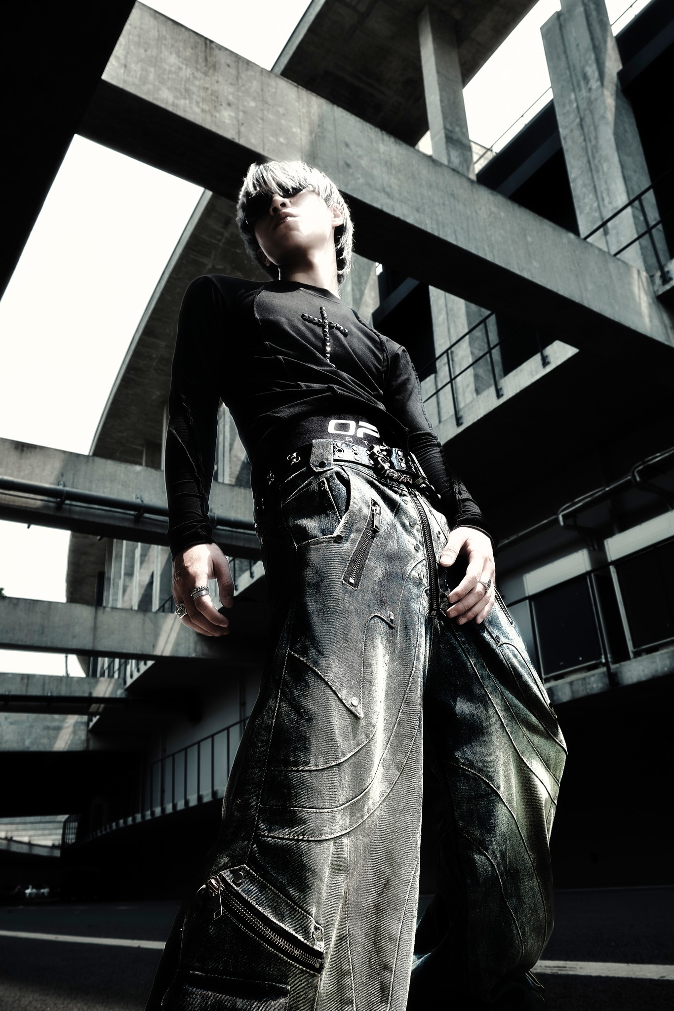 RIVETED CROSS LONGSLEEVE - AD068 DIRTY WASHED KNIGHT WIDE PANTS 