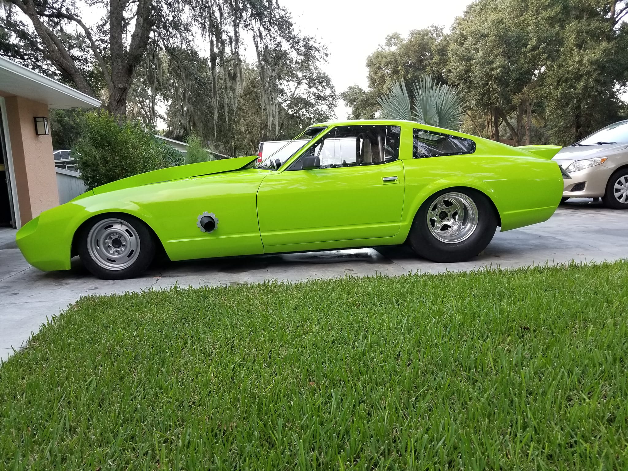 Custom '80 Datsun Z with SBC and '89 S10 chassis