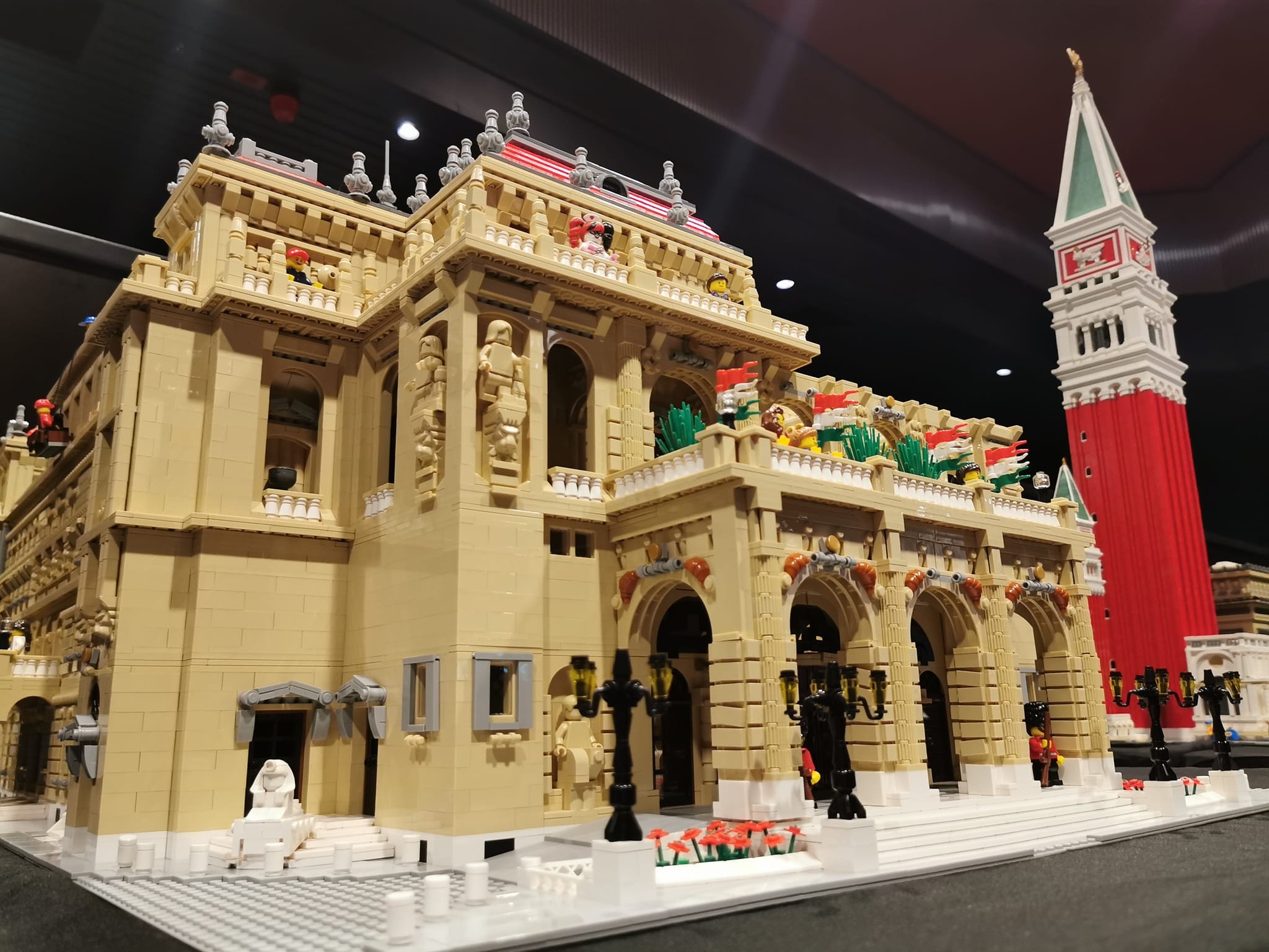 Morwell Brick Show