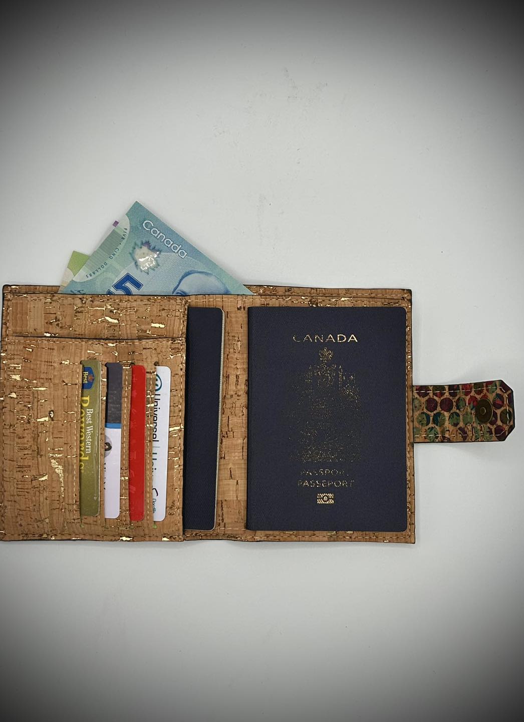 ANDREE PUTMAN x Jetfly パスポートケース A passport holder for the journey home. Created in collaboration