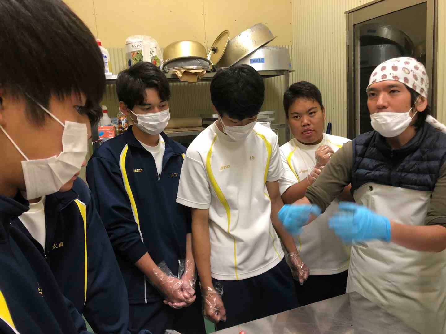 県立和田山高等学校 10月８日 木 鹿肉解体のサバイバル 今年も この時期がやってきました Facebook
