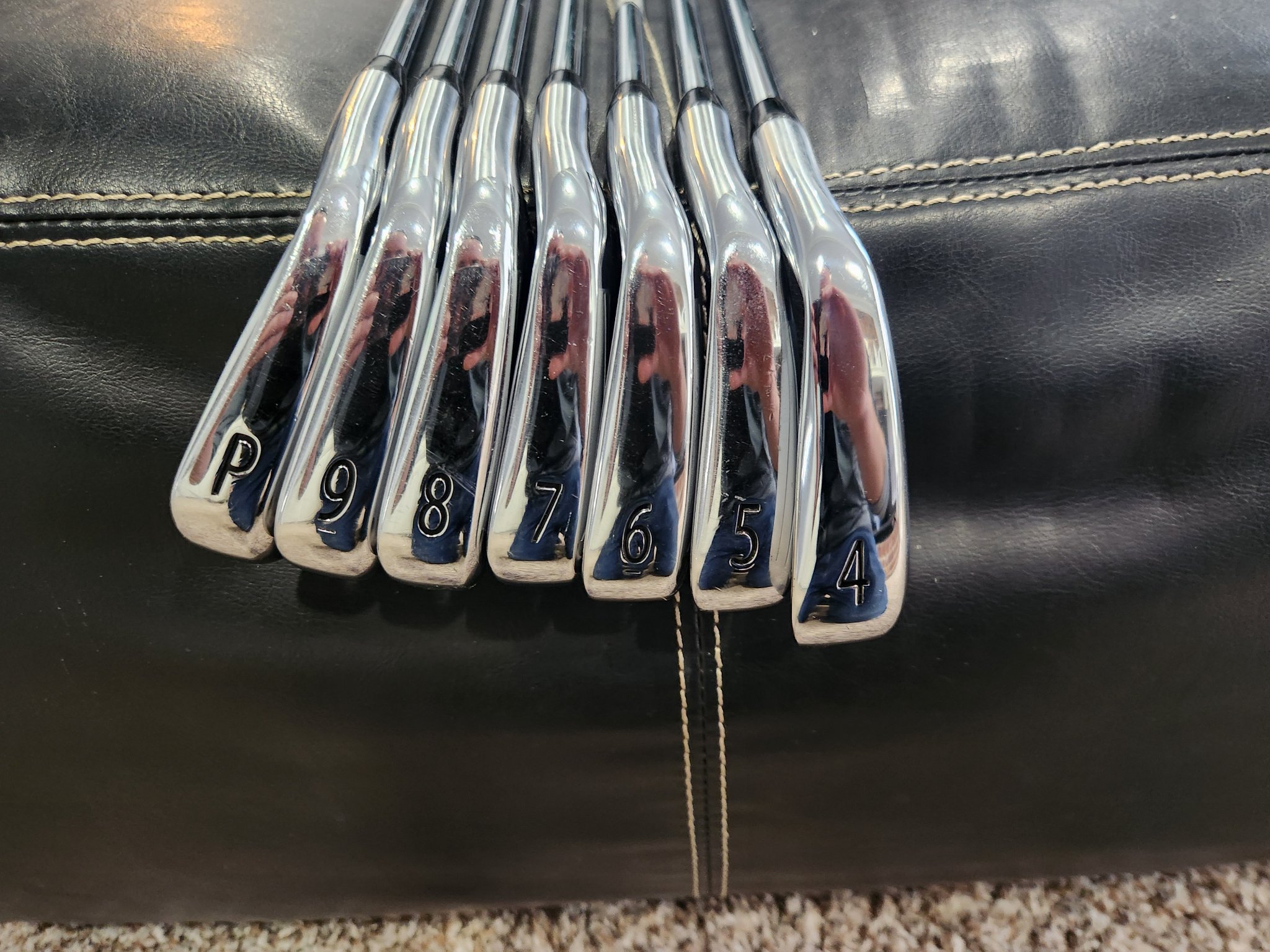 Golf Club Set - Titleist AP3 Irons 4-PW, Taylor R7 Superquad and more ...