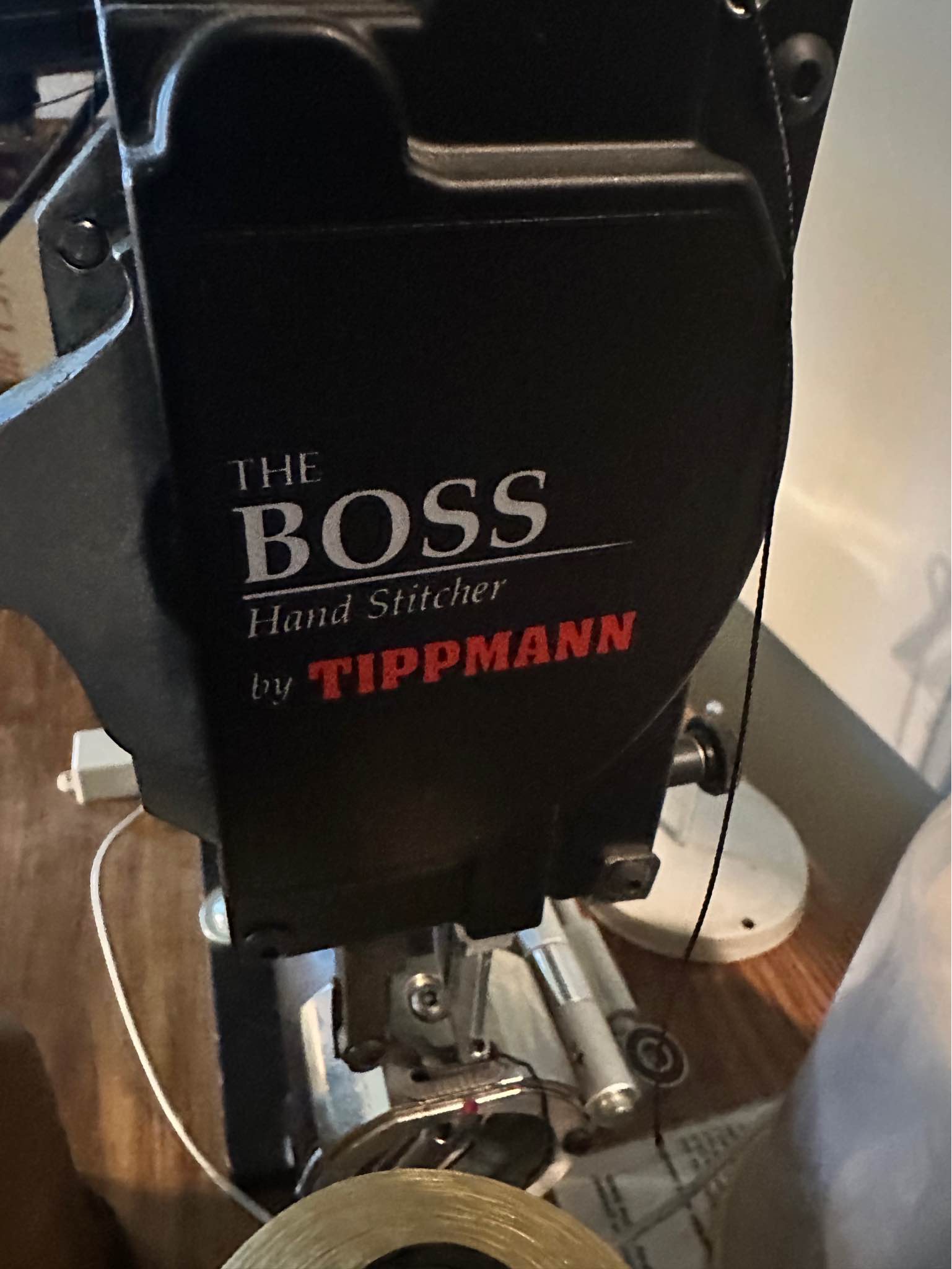 WORKING Tippmann “The Boss” High Performance Leather Sewing Machine w ...