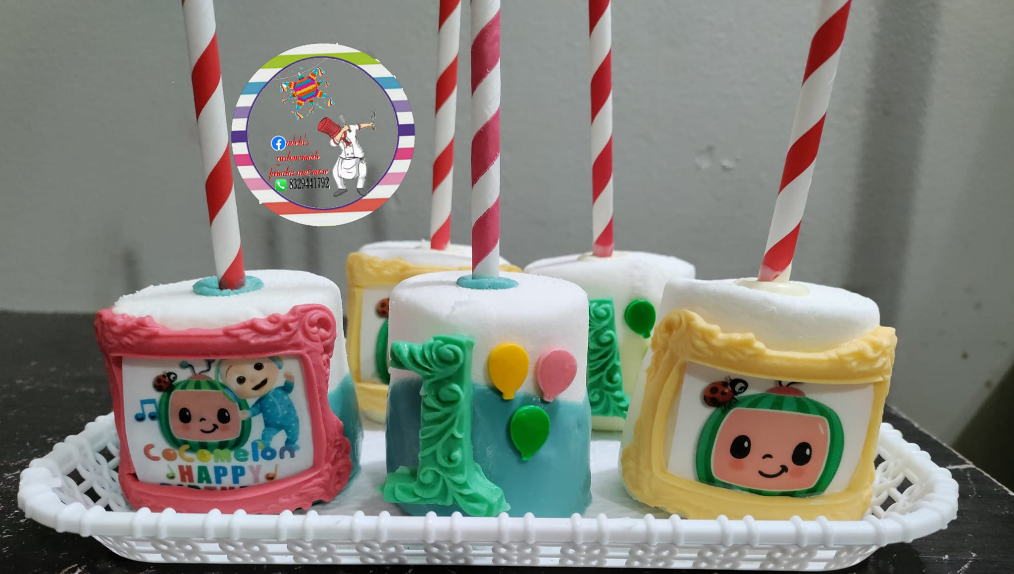 Marshmallow y oreo... - Adela's Custom-made Pinatas And More,