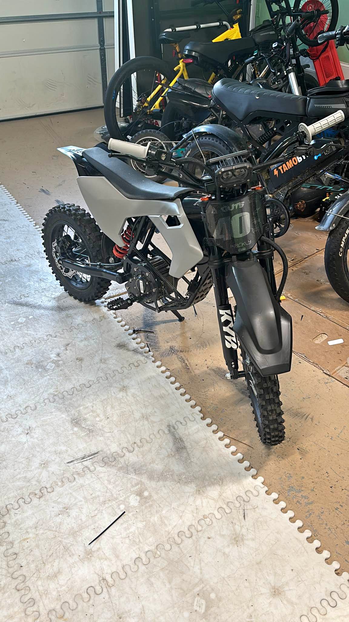 Modded 72v 3000w 45mph razor mx650 - Motorcycles & Scooters - Woodlawn ...