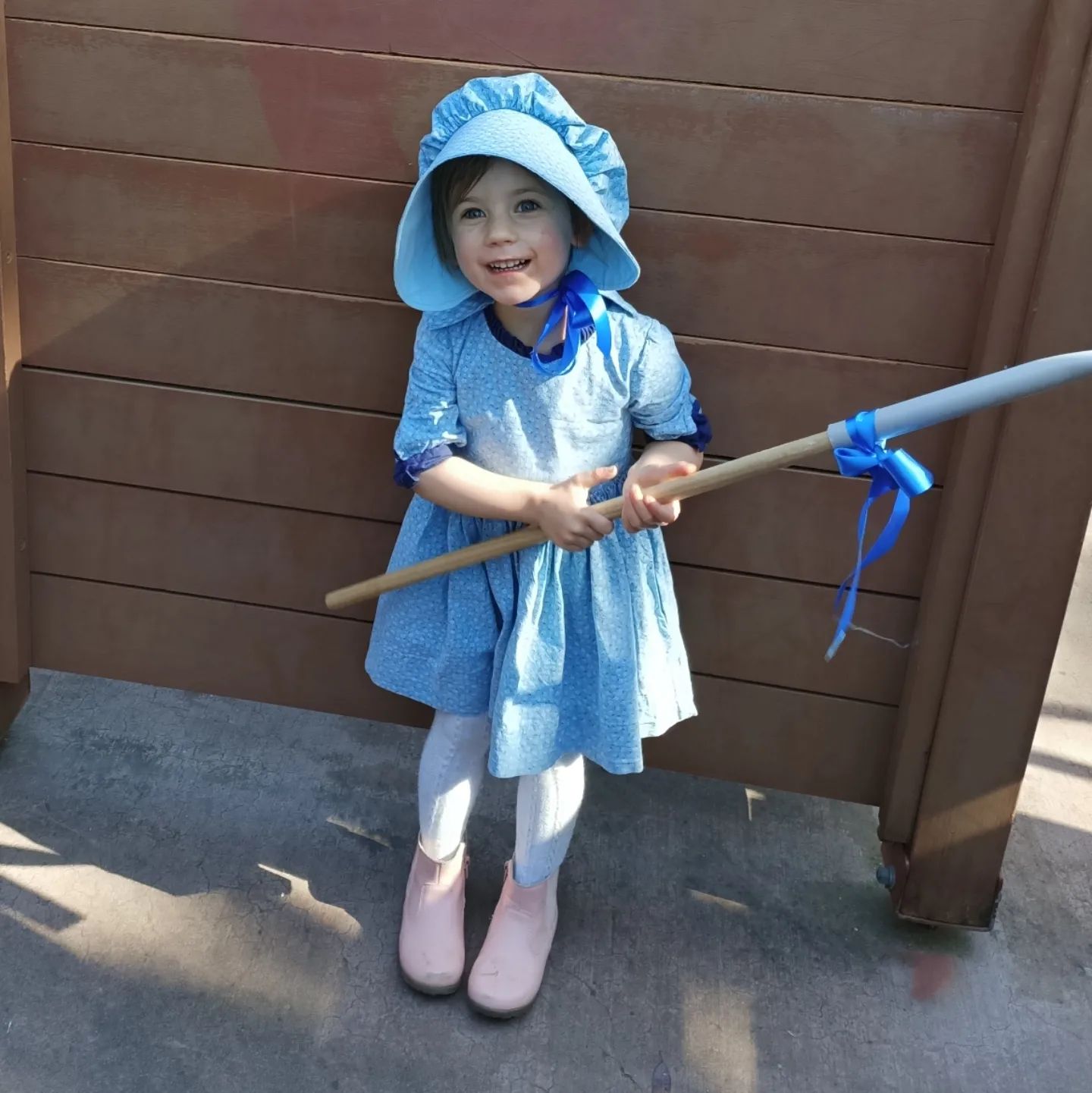 little bo peep blue dress Here they are, my beautiful Bo-Peep and her two little sheep that thankfully did not get lost. The I made for her birthday last December, the bonnet I whipped up The model is wearing group-AriaMOBPUS White & Blue Floral AU Size:10