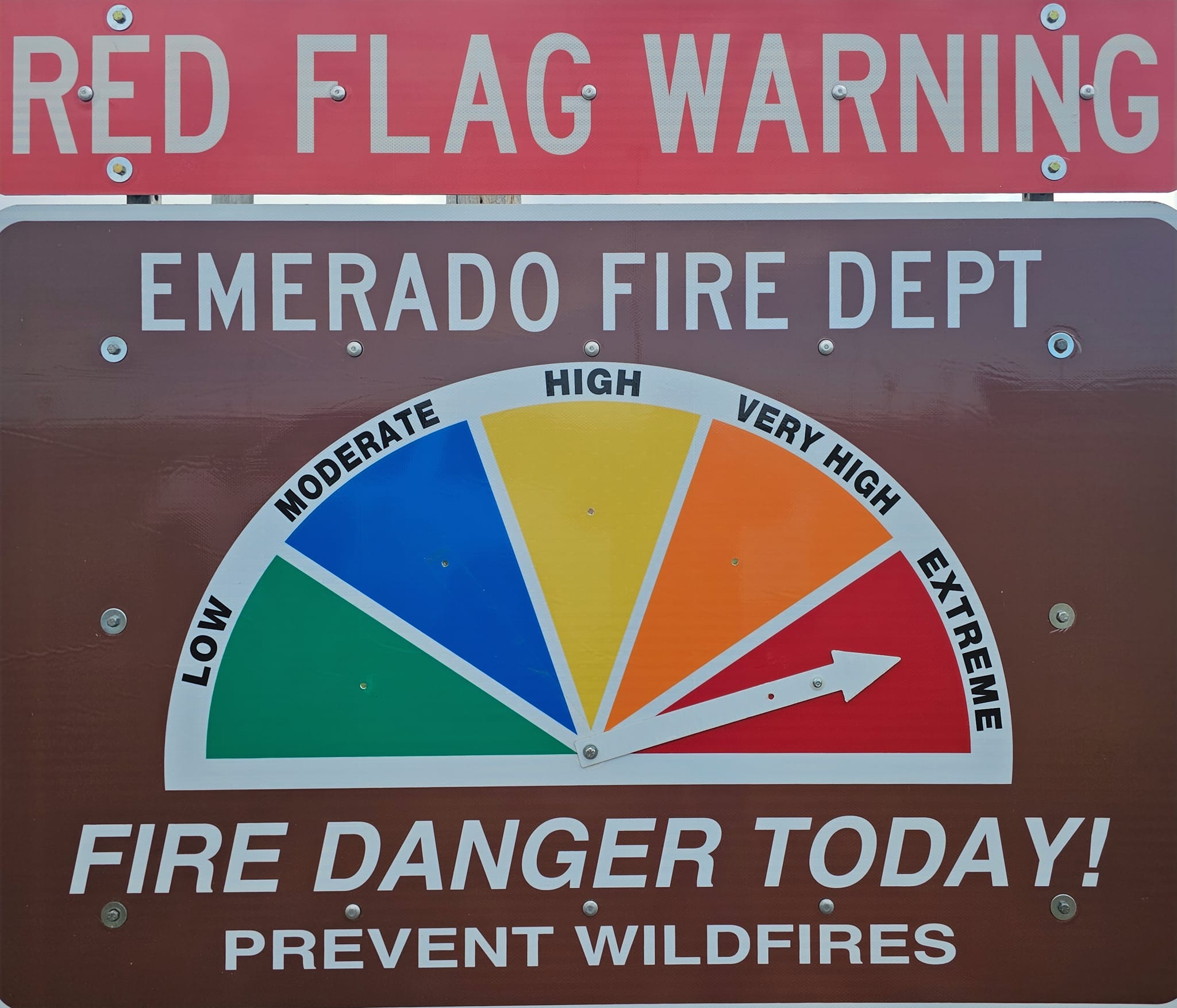 Emerado - 🚩RED FLAG WARNING🚩 Grand Forks County will be in a red flag ...