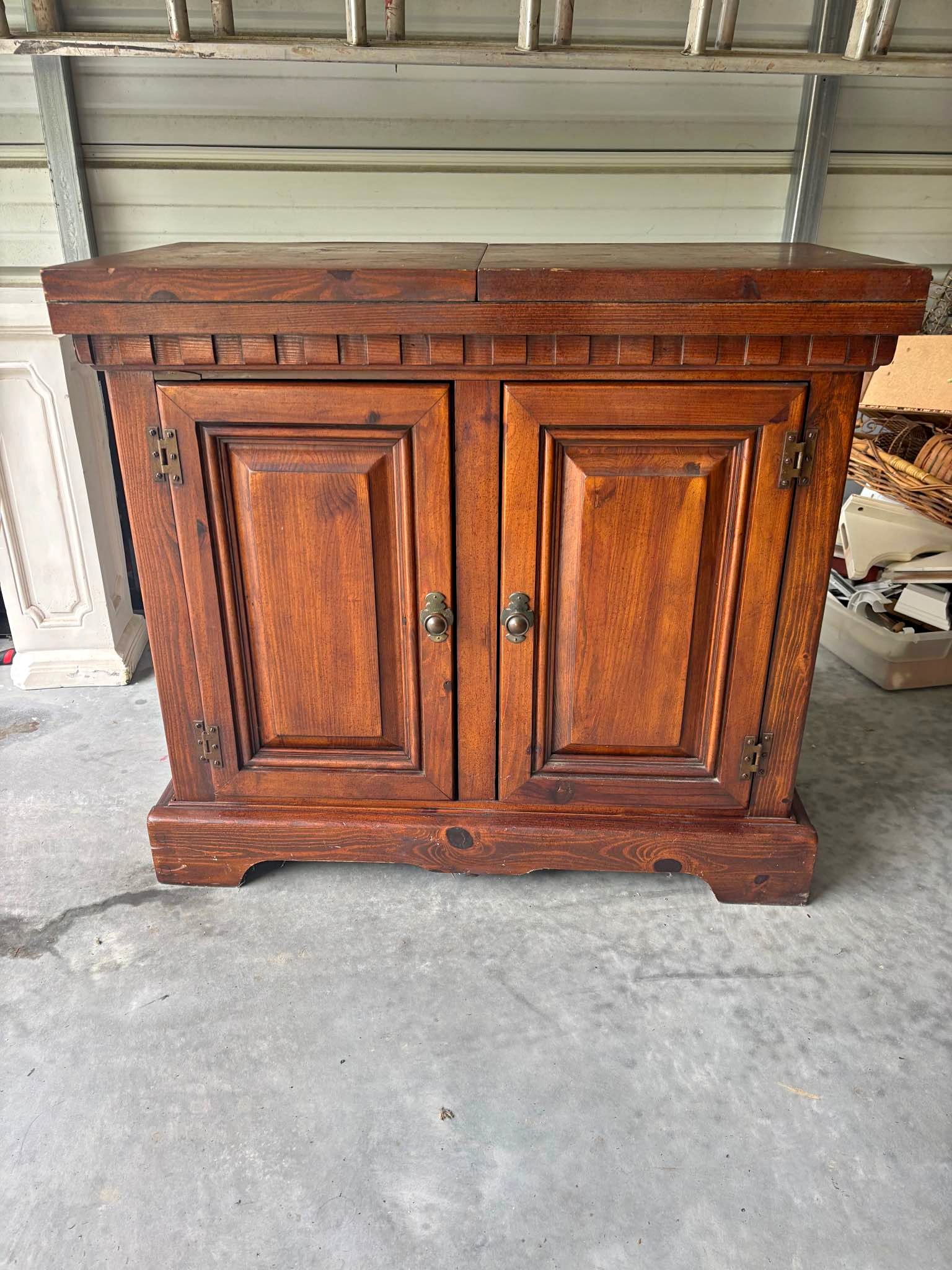 Link Taylor Pilgrim Pine Server/buffet - Buffets & Sideboards ...
