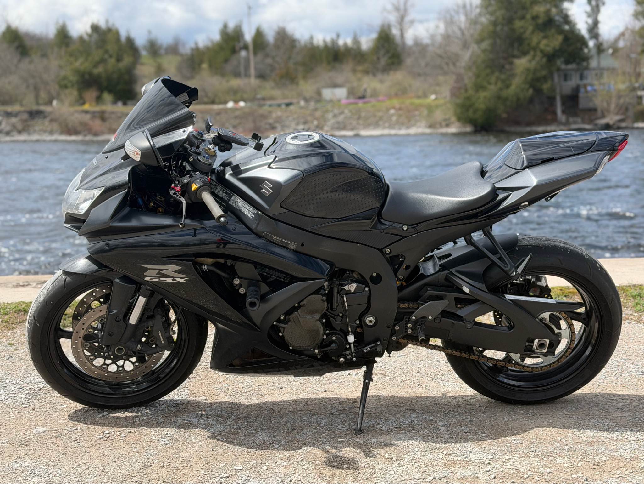 For sale is a brand new never installed IRC quickshifter (+- auto
