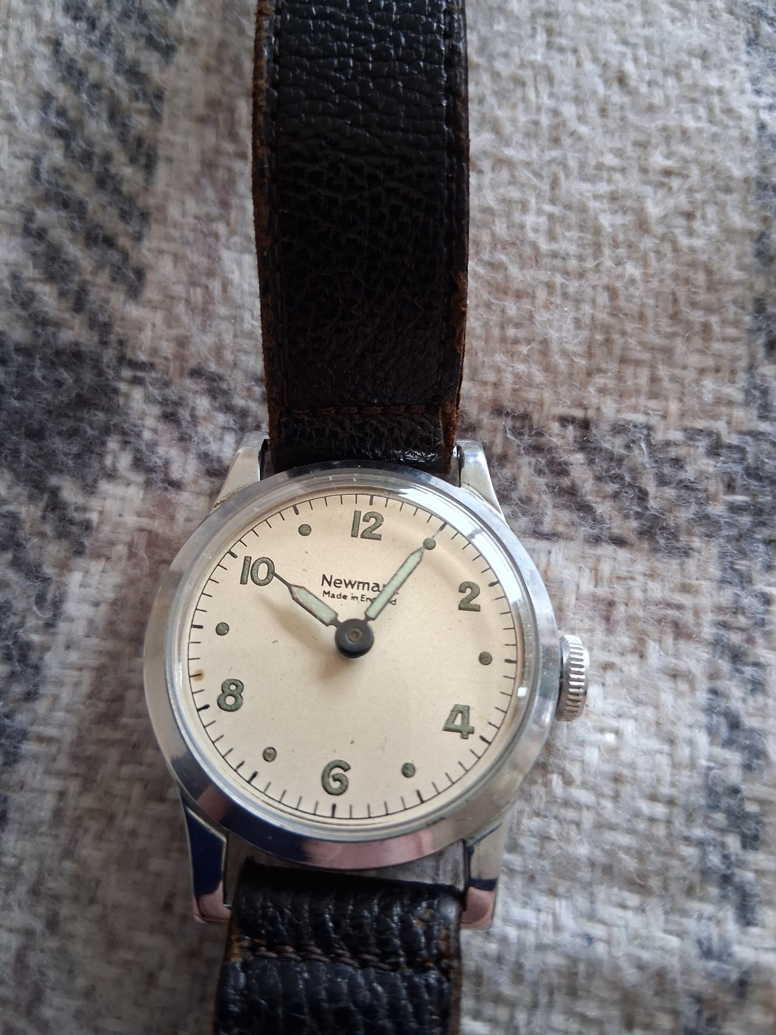 INGERSOLL TRIUMPH 5 Jewels British watch made in circa 1953 in the