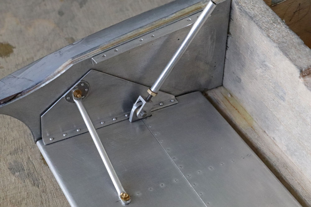 The Spitfire Mk IX twin radiator... - Warbirds in my Workshop | Facebook