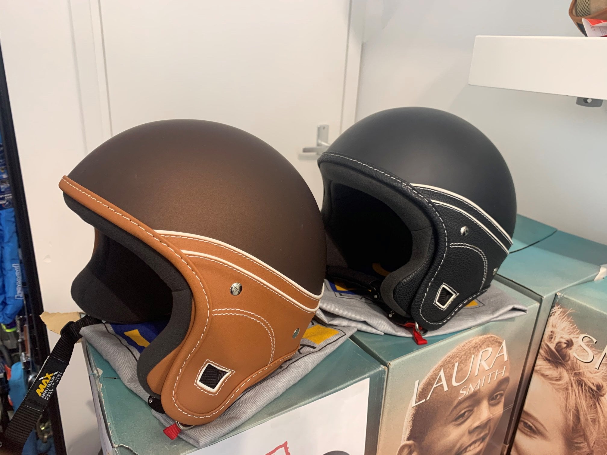 laura smith helmet Learn to Ride a Motorcycle For Women: Everything you need to know about learning to ride a motorcycle, from a female instructors perspective, specifically designed for women riders eBook : Helm Laura Smith S -