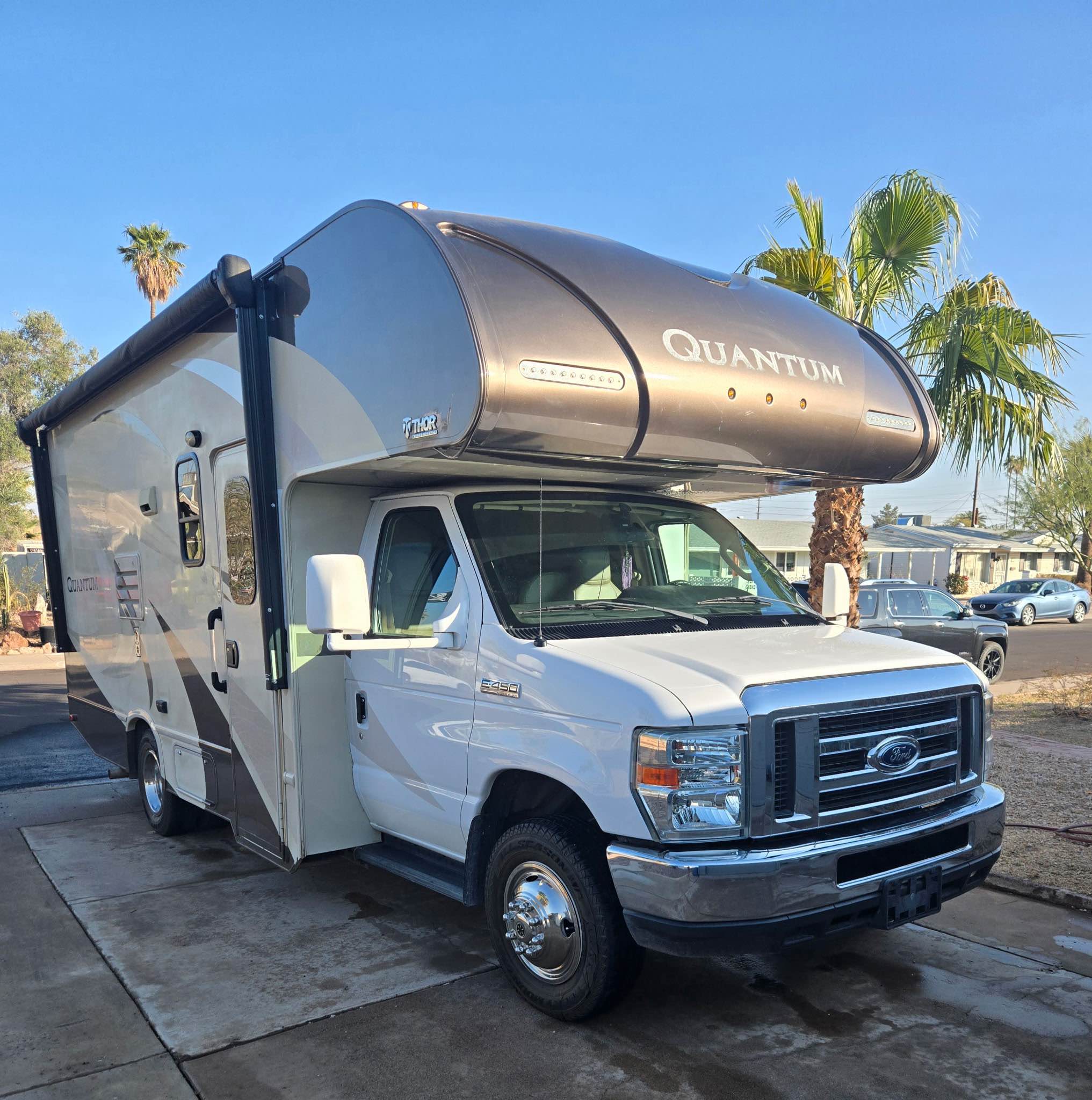 2017 Thor Motor Coach quantum c class ford e450 - RVs & Campers - Tempe ...