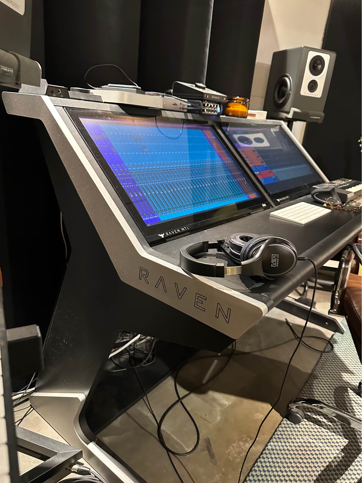 RAVEN CORE STATION - Steven Slate Audio - Desks - Los Angeles ...
