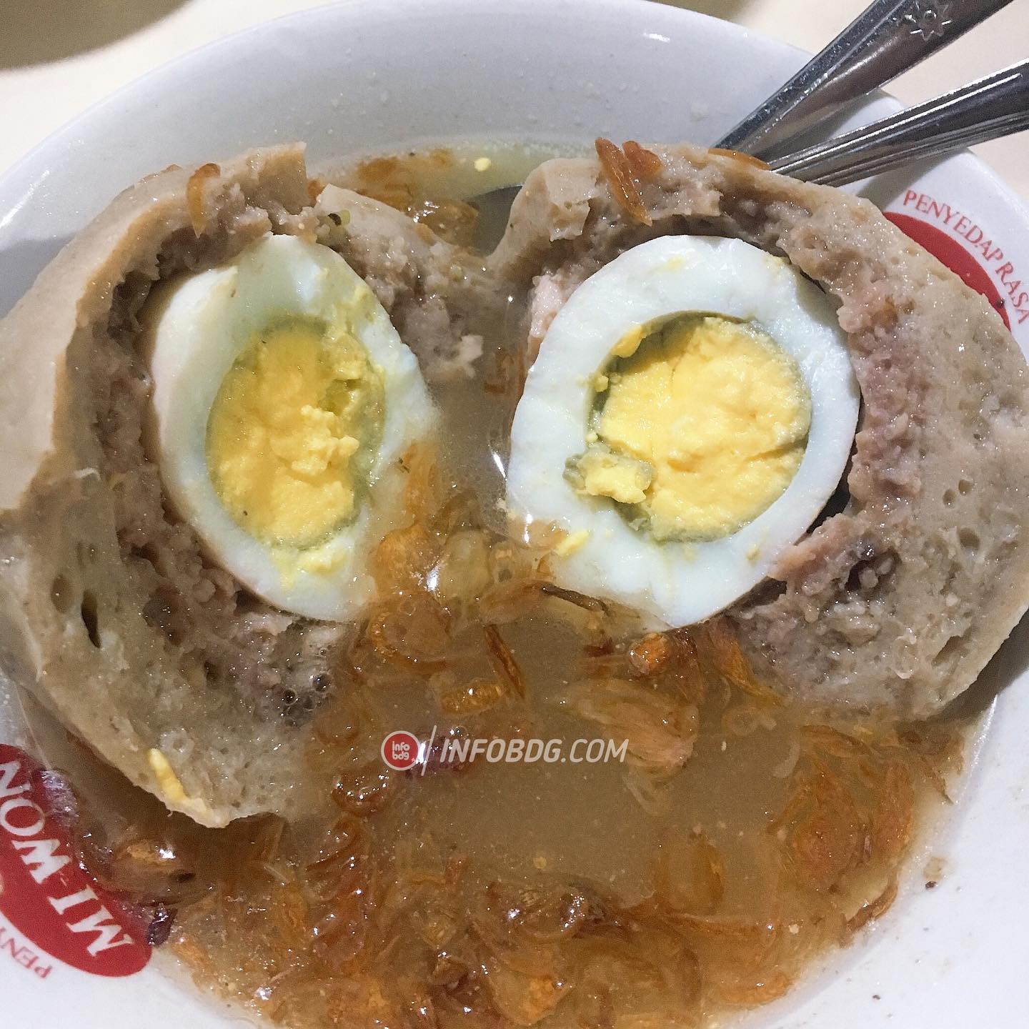 EnakNih - Siang yang terik ini paling cocok makan bakso! Mimin paling ...