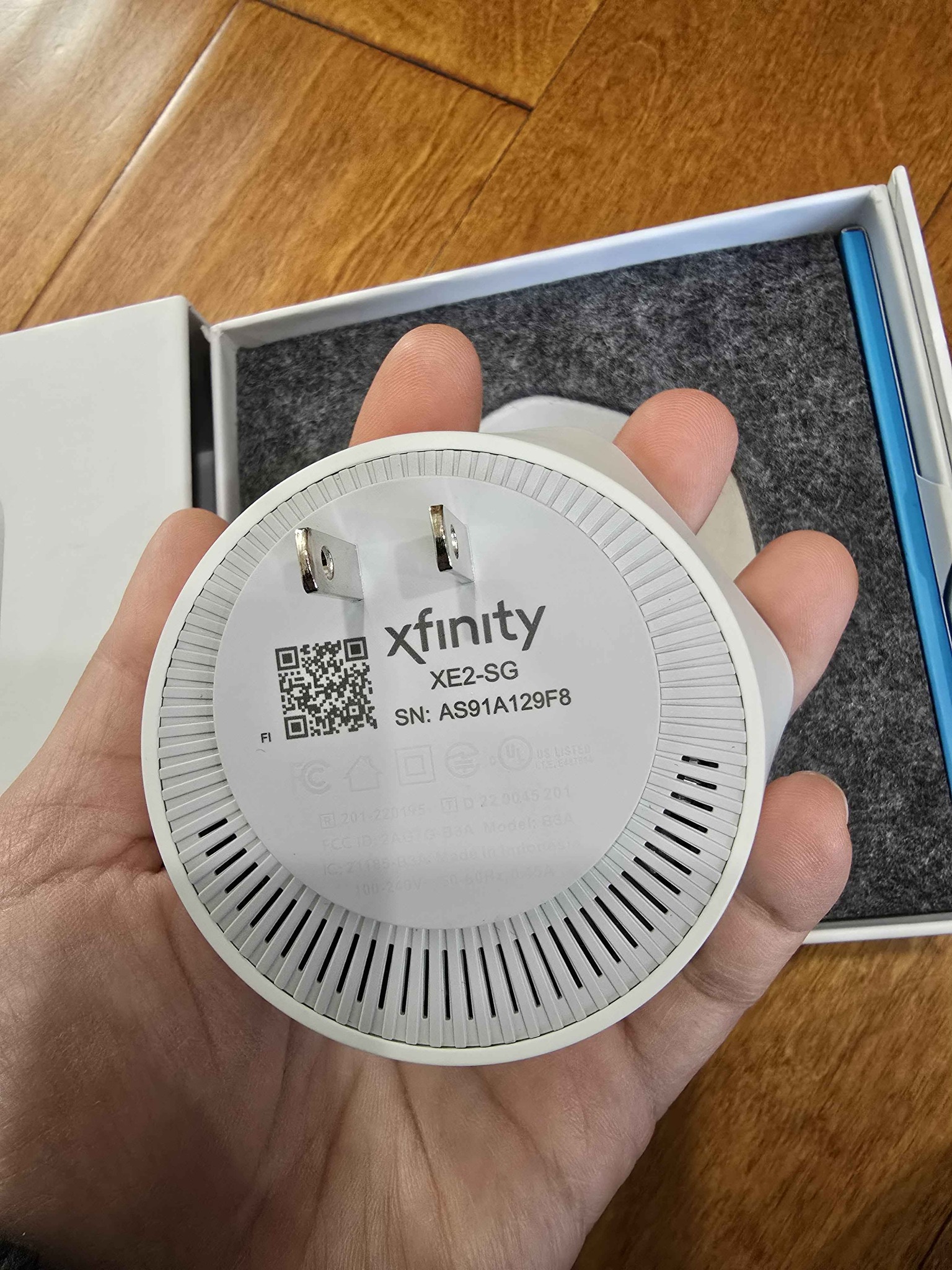Xfinity xFi Pod WiFi Extender XE2-SG - Decals, Stickers & Vinyl Art ...
