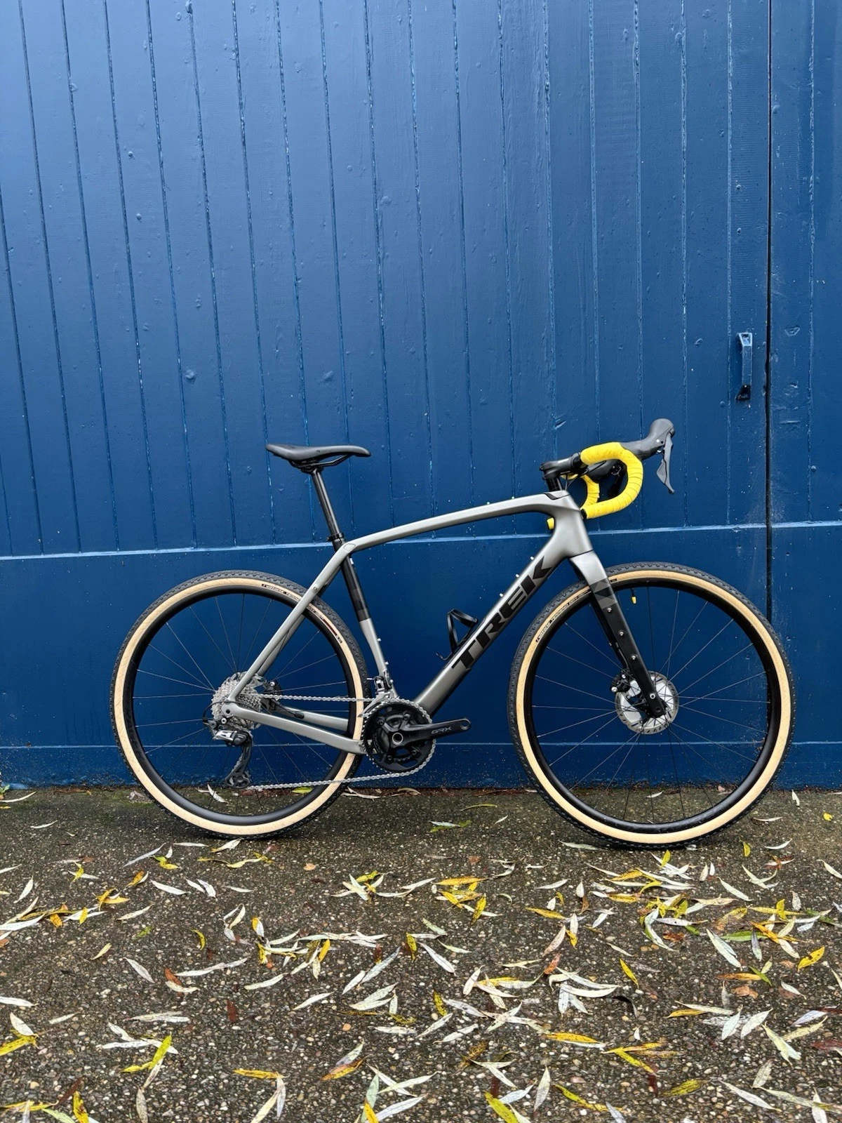 s-works rahmen rennrad Tarmac SL9 Rahmenset – GLOSS CARBON / RED TO BLUE PEARL / WHIT shape::Aviator Step 1 Select Your Size:55T - 5-bolt 130 BCD Finally a Top 10