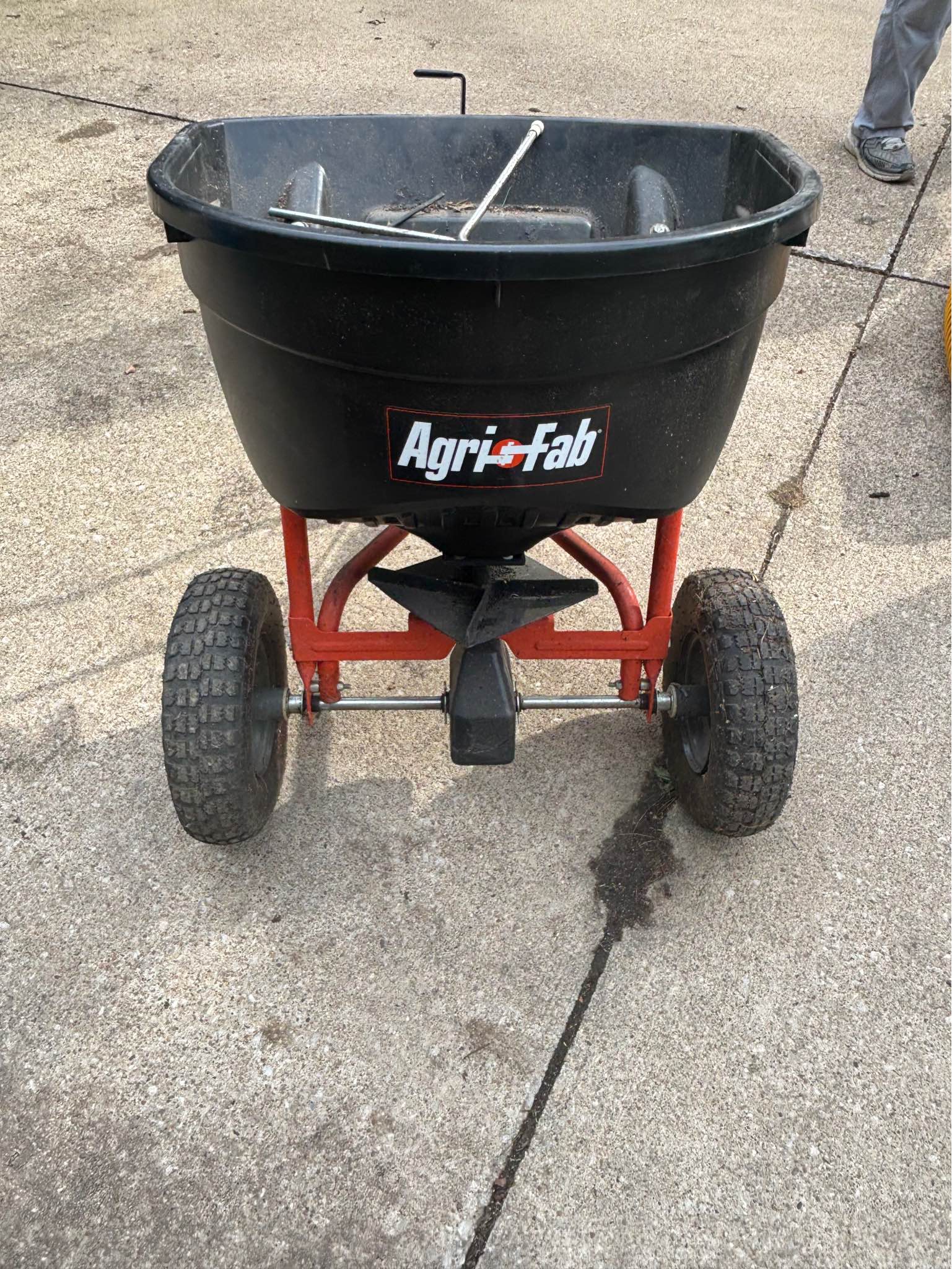 Cyclone Rake XL Leaf Vacuum (works!) with Bonus Aerator, Fertilizer ...