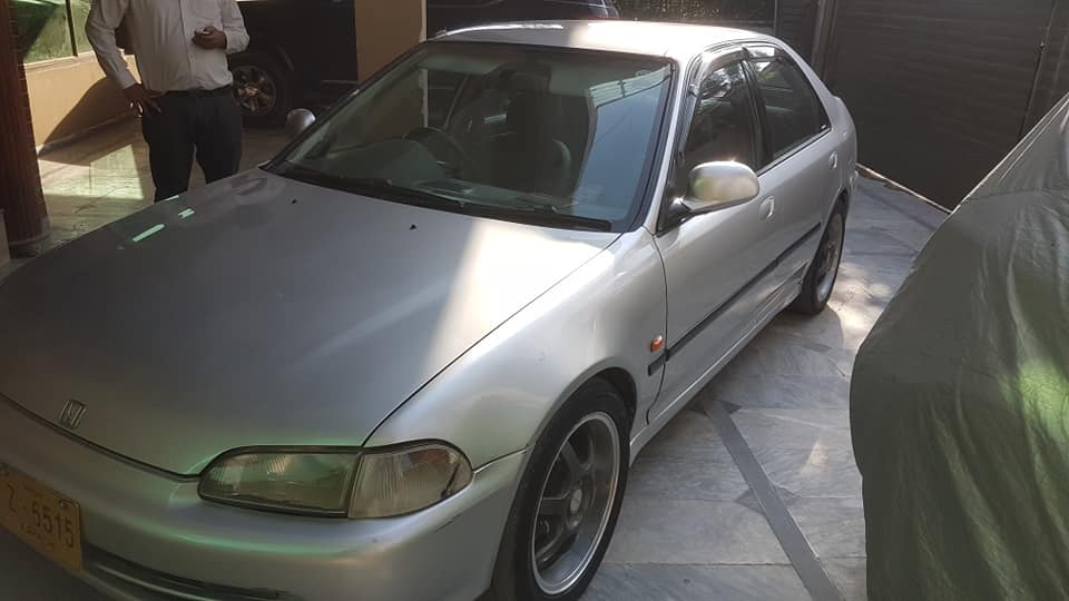Spades Motors - Honda civic Type R 94 civic in excellent...