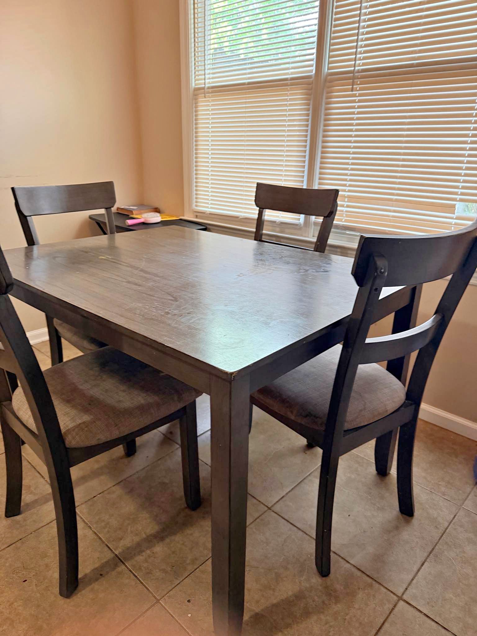 Table and chairs 50$ obo - Dining Tables - Pelham, Alabama | Facebook ...
