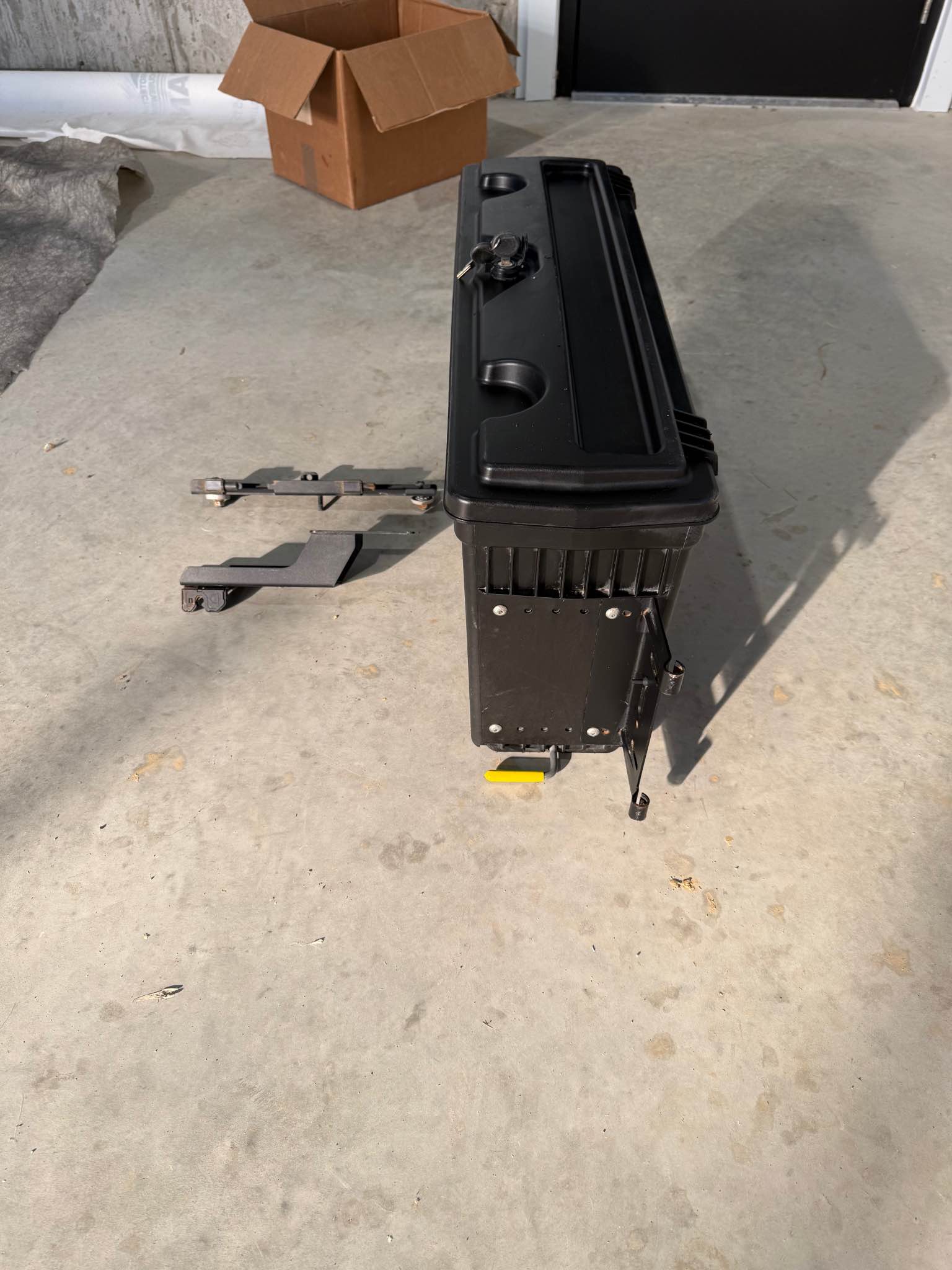 Ford pivot storage box - Car Interior Parts - Hamilton, Ontario ...