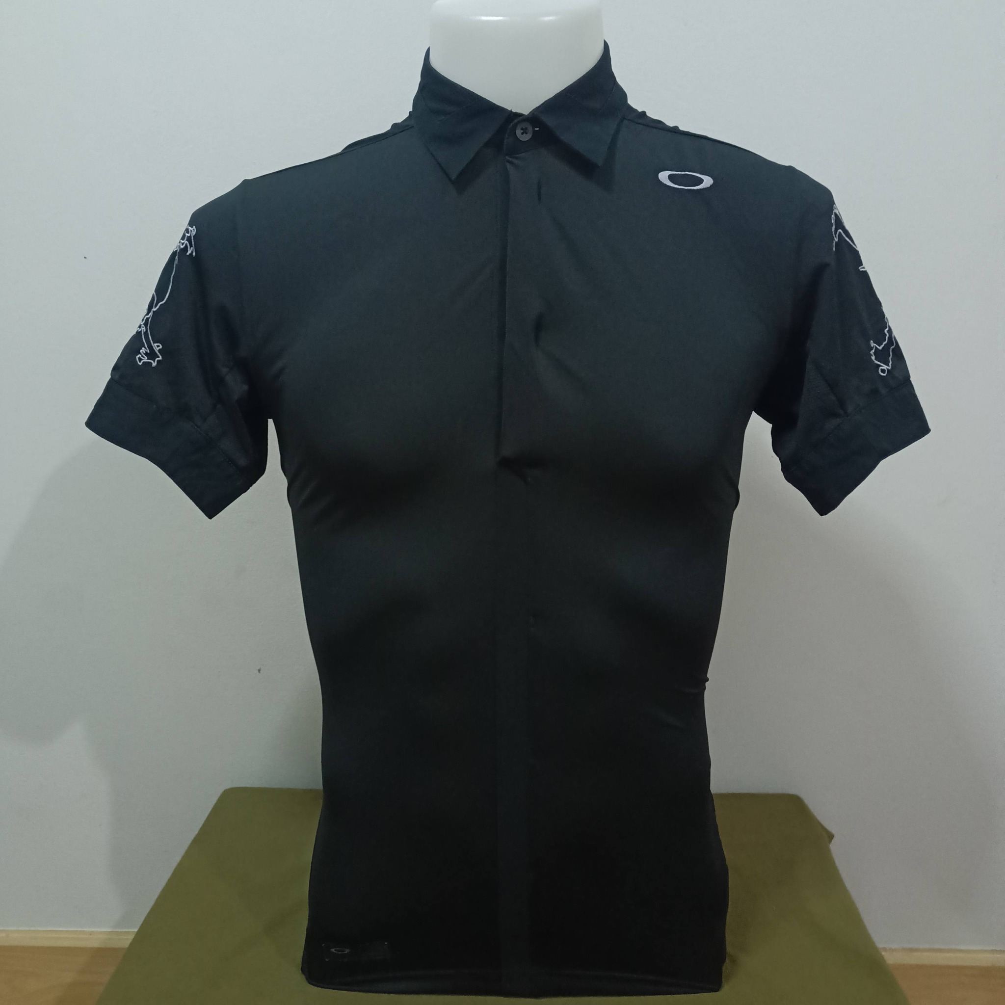 ❌Sold❌ ขออนุญาตแอดมินค่ะ เสื้อ ? OAKLEY】SKULL DOUBLE BRASSARD 