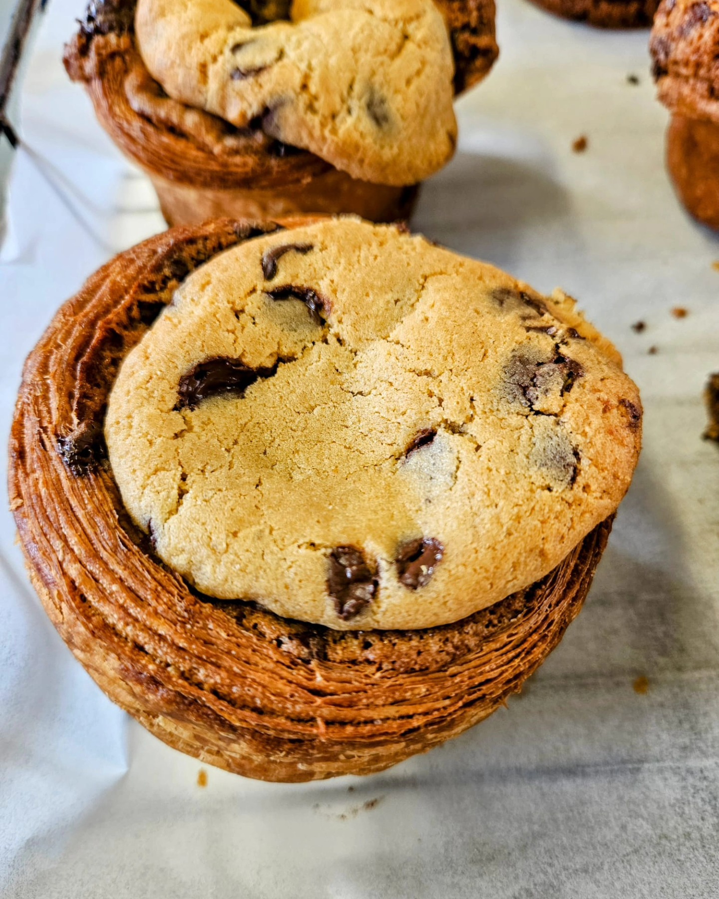 🥐 Croissant & Cookie Dough 🍪 = Crookie ️ - The Stuffed Olive