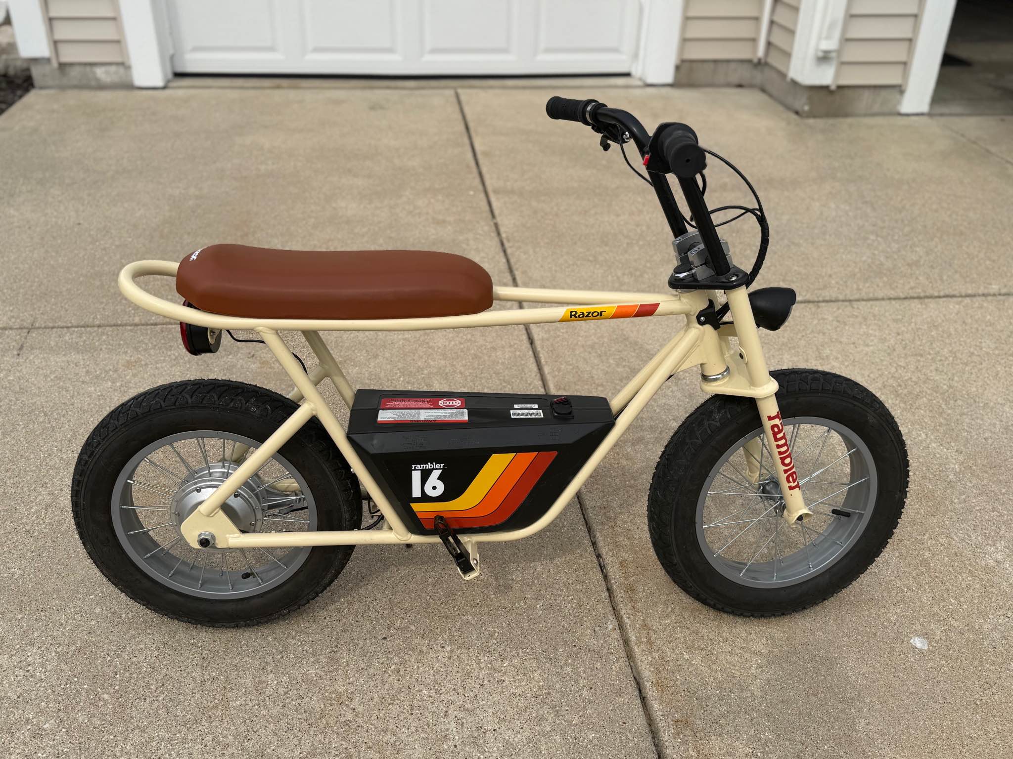 Razor Rambler 16 electric mini-bike - Scooters & Mopeds - Sussex ...