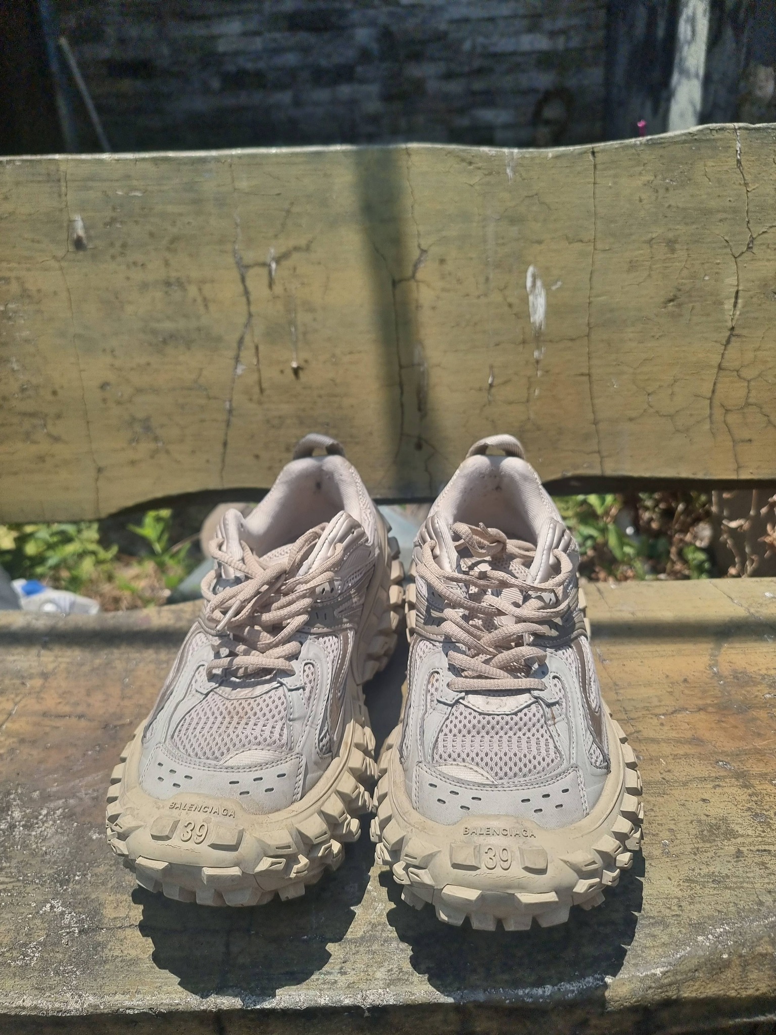 For swap balenciaga defender 39 to balenciaga defender 41 or 40 