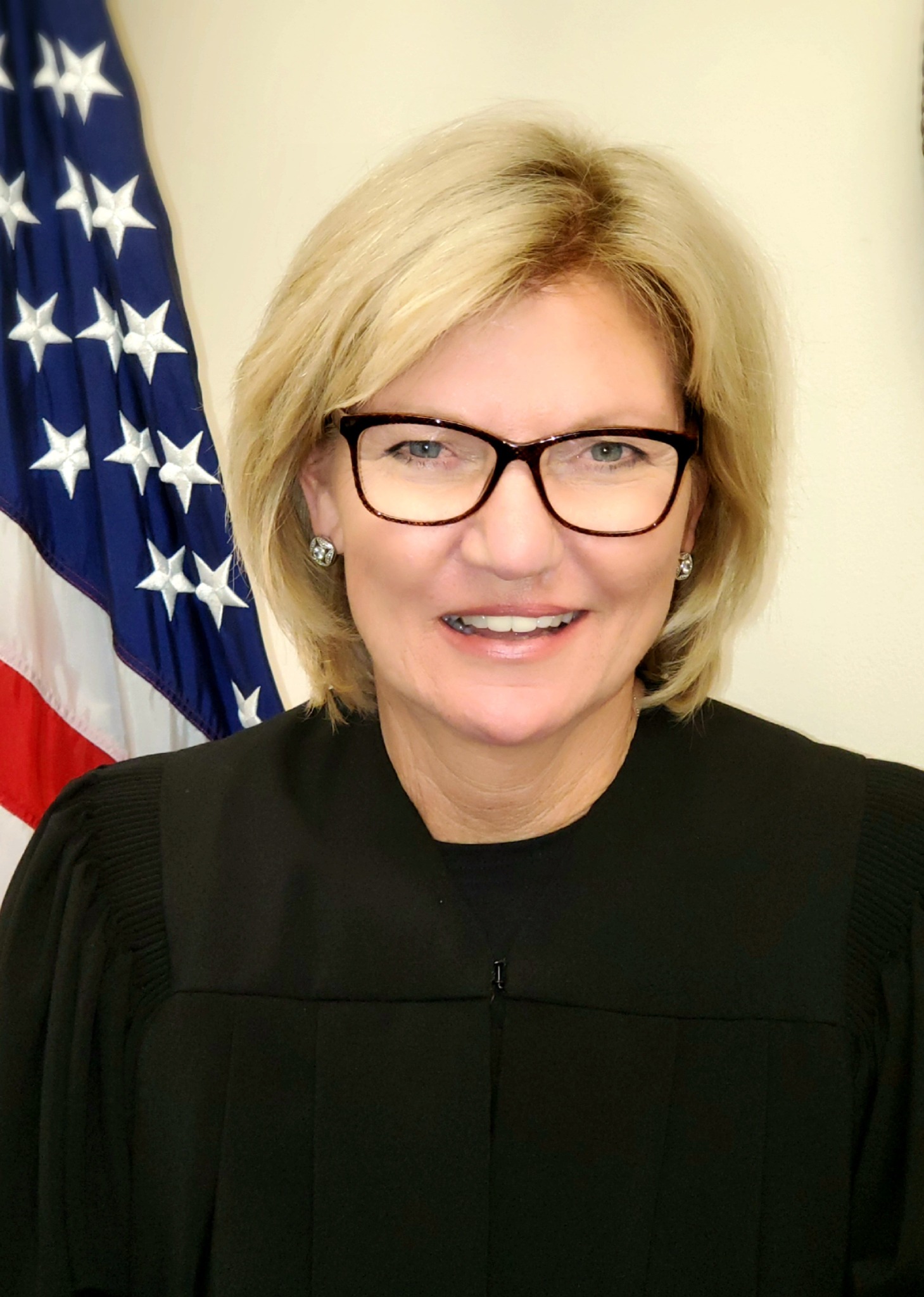 Circuit Judge Jennifer... - 18th Judicial Circuit, Florida | Facebook
