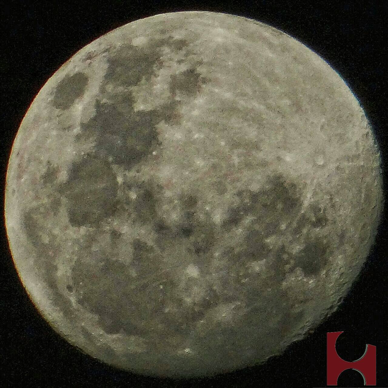 La No Alto A Lua Esquiva Esta No Ceu Fundacao Chagas Leocadio Facebook facebook