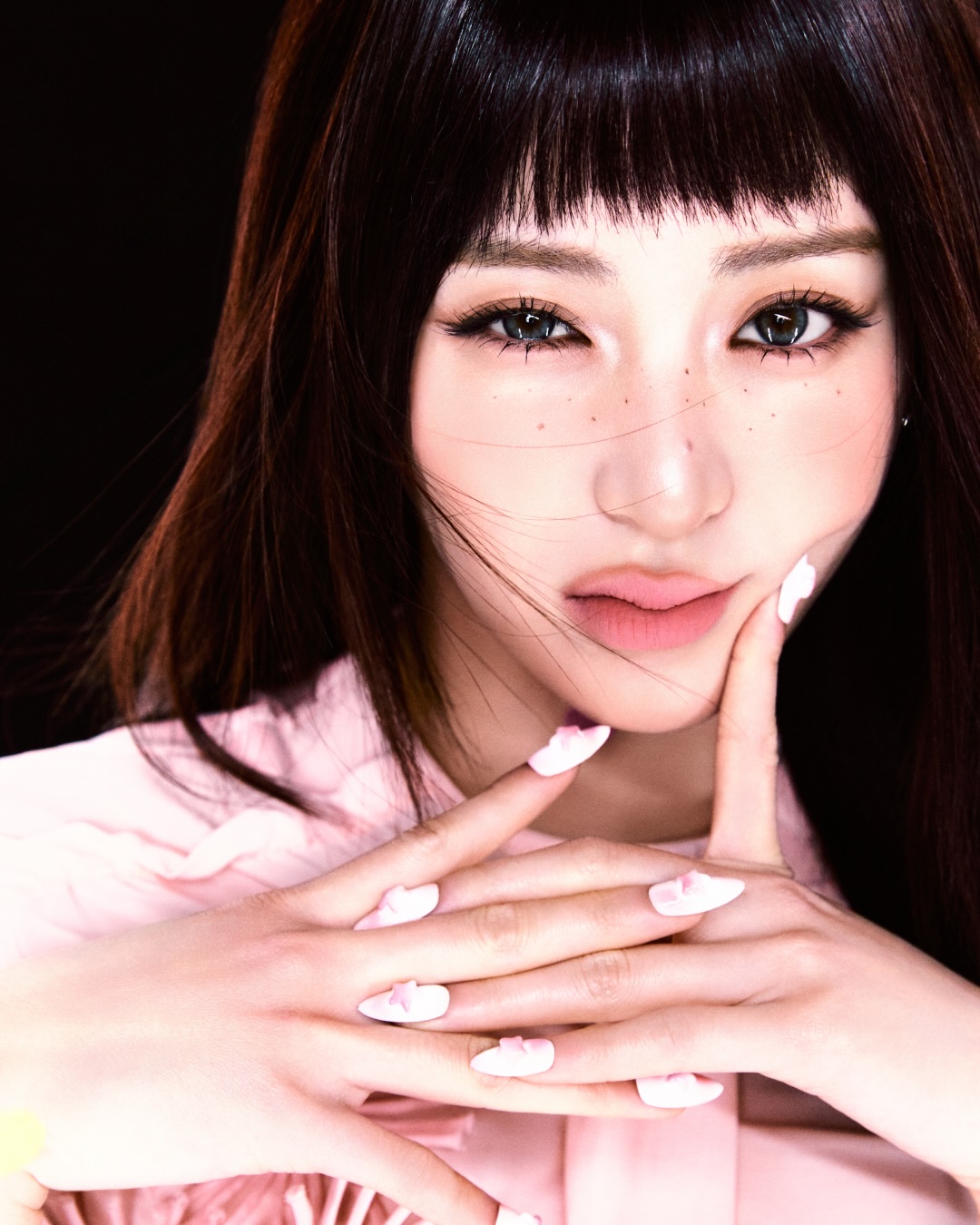 STAND OIL with HUH YUNJIN The 𝘽𝙧𝙚𝙚𝙯𝙮 𝘽𝙖𝙜 𝙈𝙞𝙣𝙞