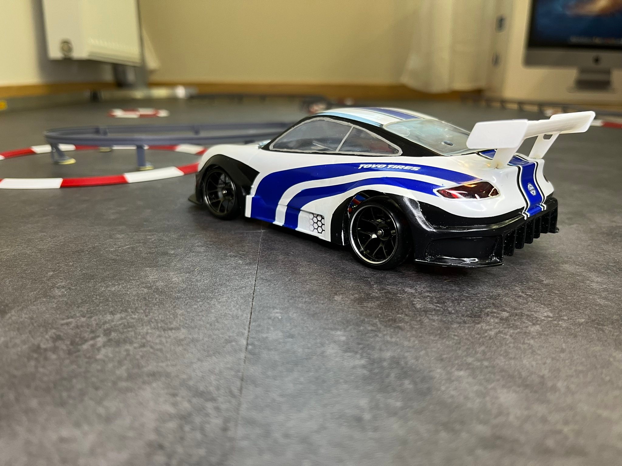 My MA Racing DLR8 came in today. Thanks Enzo Martino for the fast