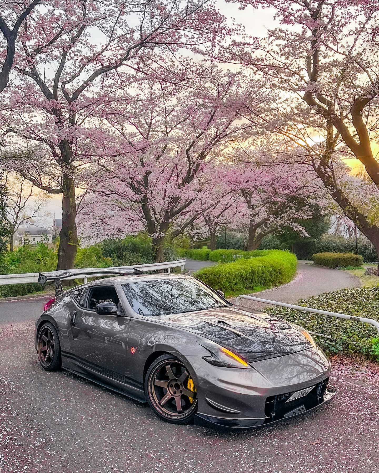 Sakura is coming! #Nissan #Nissan370Z 📸 shinya.z34